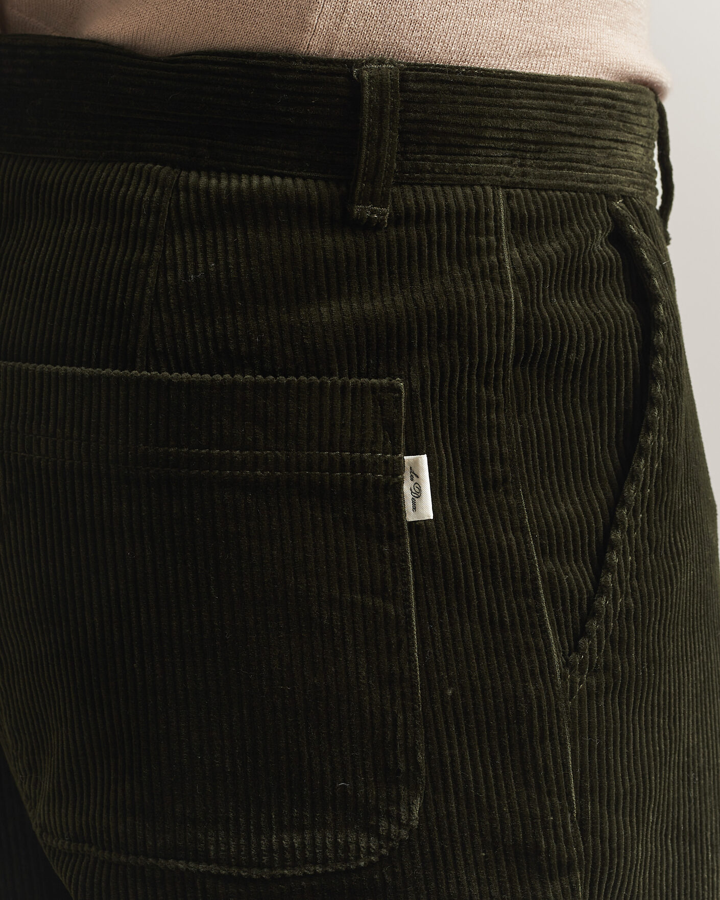 Heren | Broeken | LES DEUX | Corduroy Tapered Pants Rosin Green