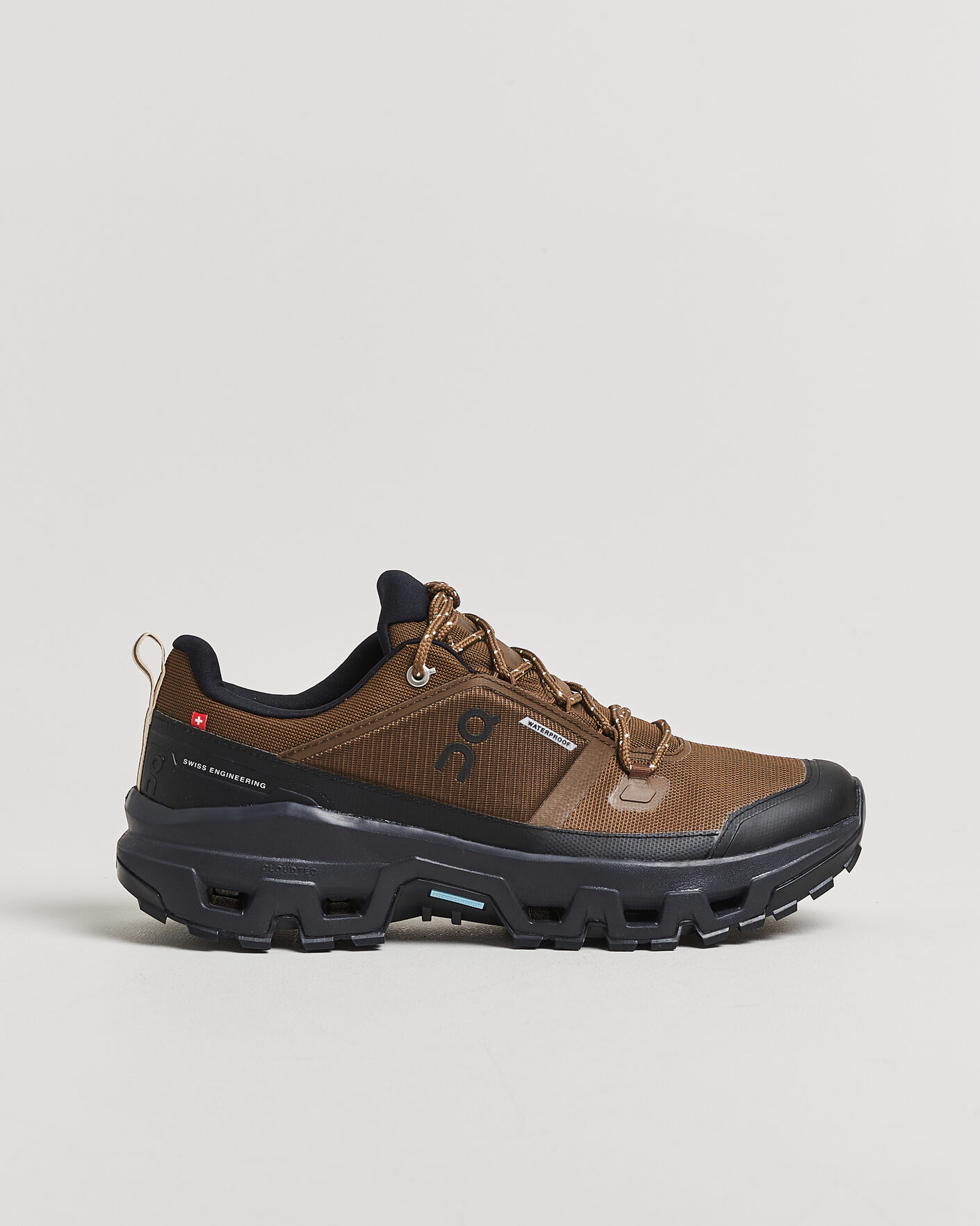 Heren | Trail sneakers | On | Cloudrock Low Waterproof Earth/Black