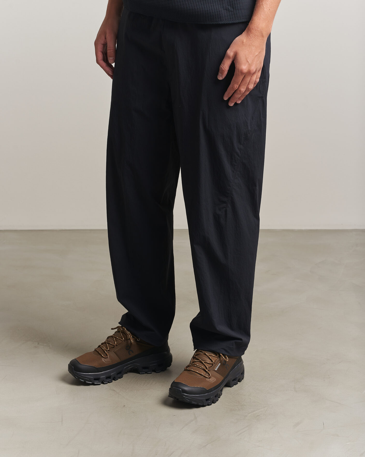 Heren | Trail sneakers | On | Cloudrock Low Waterproof Earth/Black