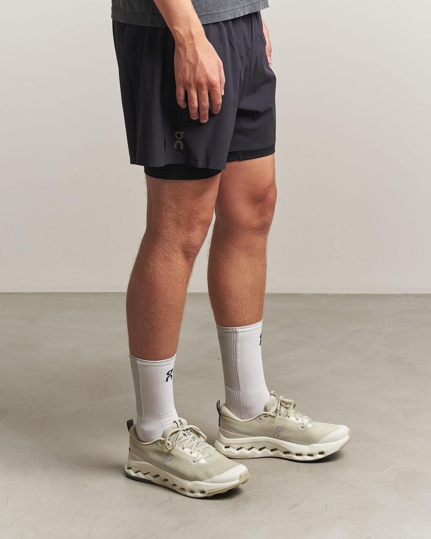 Homme | Chaussures De Running | On | Cloudsurfer Trail 2 Chalk/Ghost