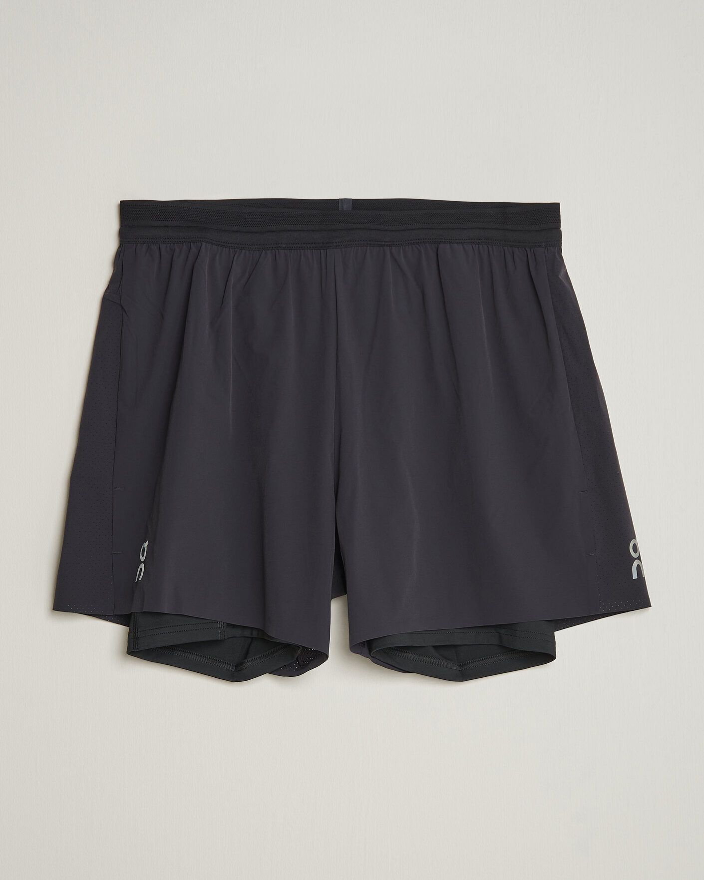 Homme | Shorts | On | 5 Inch Performance 2/1 Shorts Black