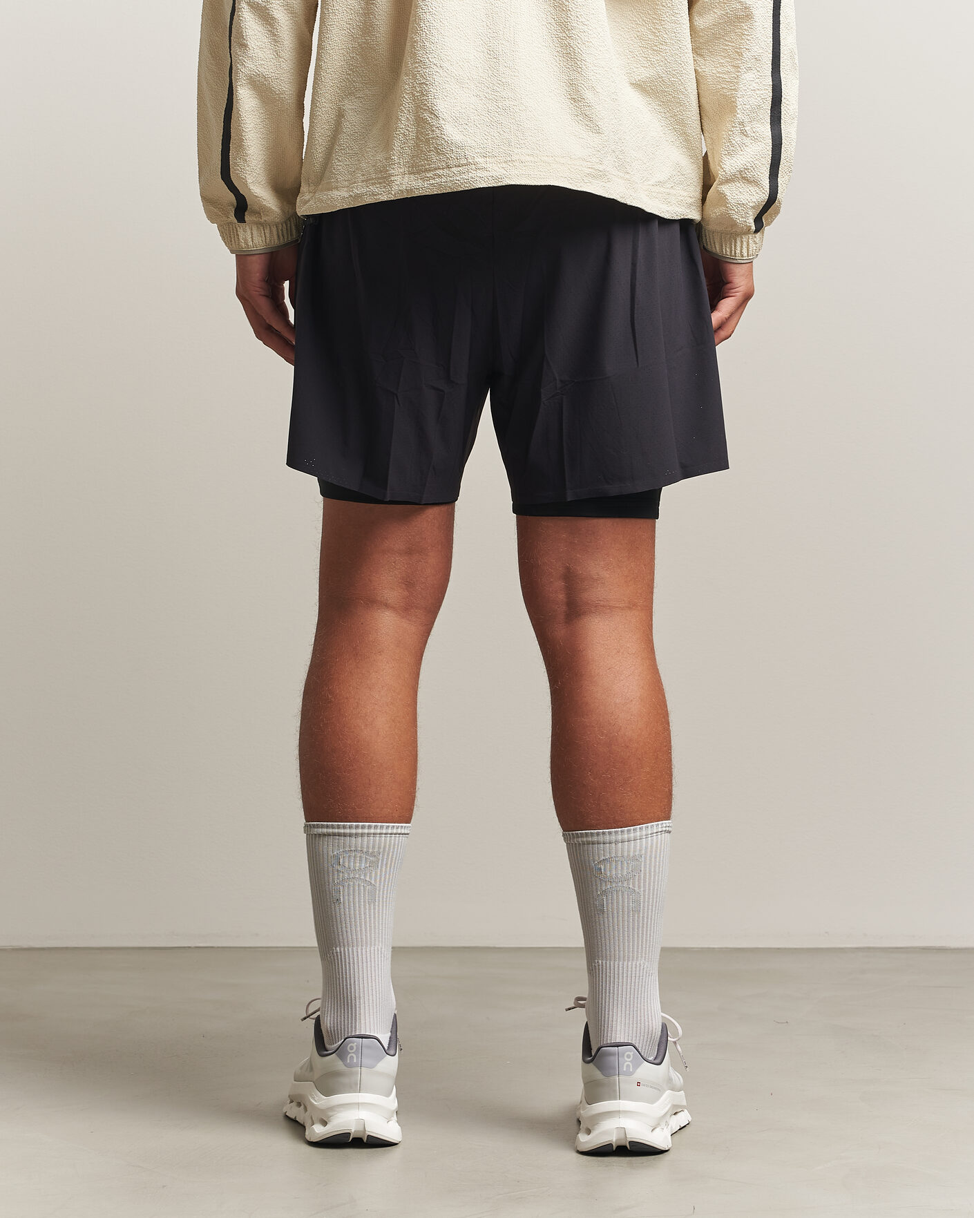 Homme | Shorts | On | 5 Inch Performance 2/1 Shorts Black