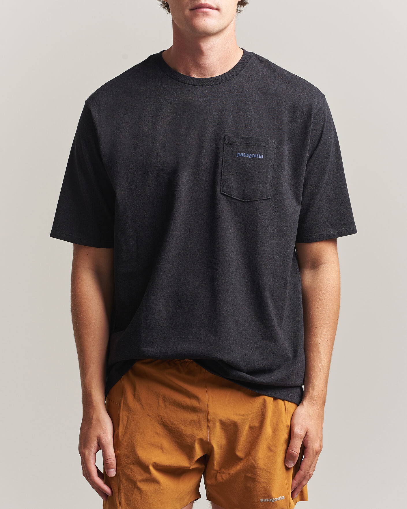 Homme | T-shirts | Patagonia | Boardshort Logo Pocket Responsibili T-Shirt Ink Black