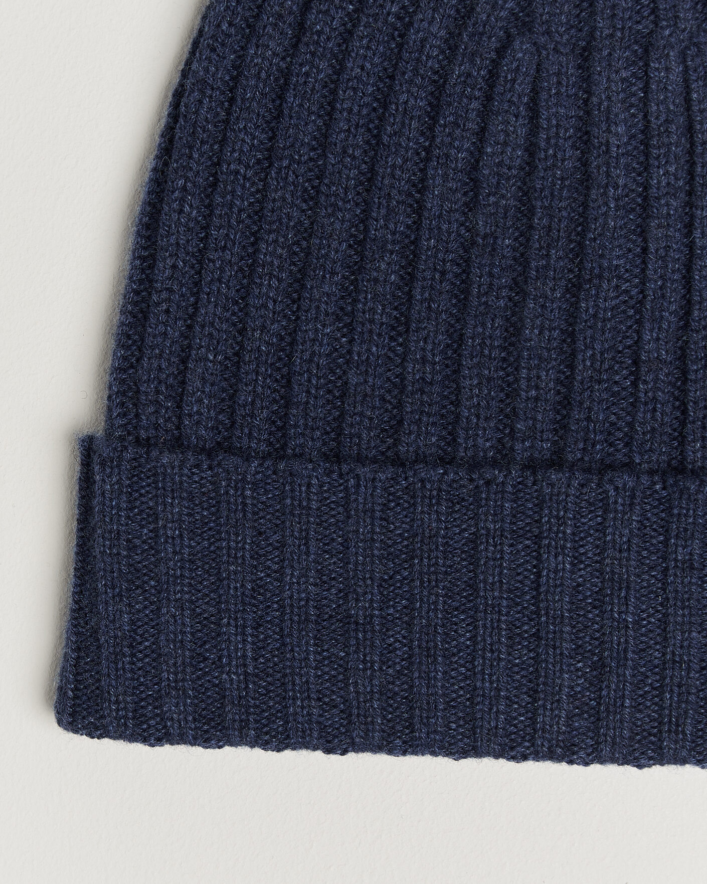 Homme | Bonnets | Piacenza Cashmere | Ribbed Cashmere Beanie Dark Blue