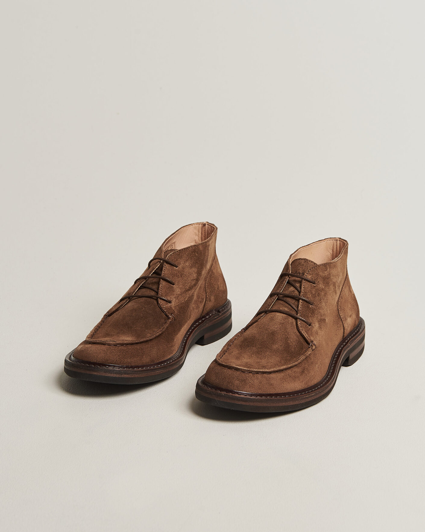 Heren | Laarzen | Astorflex | Deukeflex Dainite Chukka Boot Dark Khaki Suede