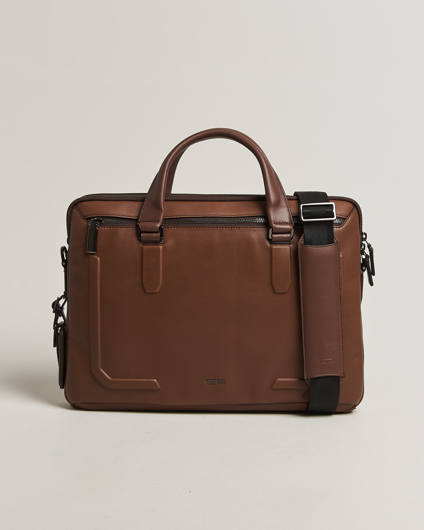 Heren | Tassen | TUMI | Harrison Sycamore Slim Leather Brief Cognac Bombe