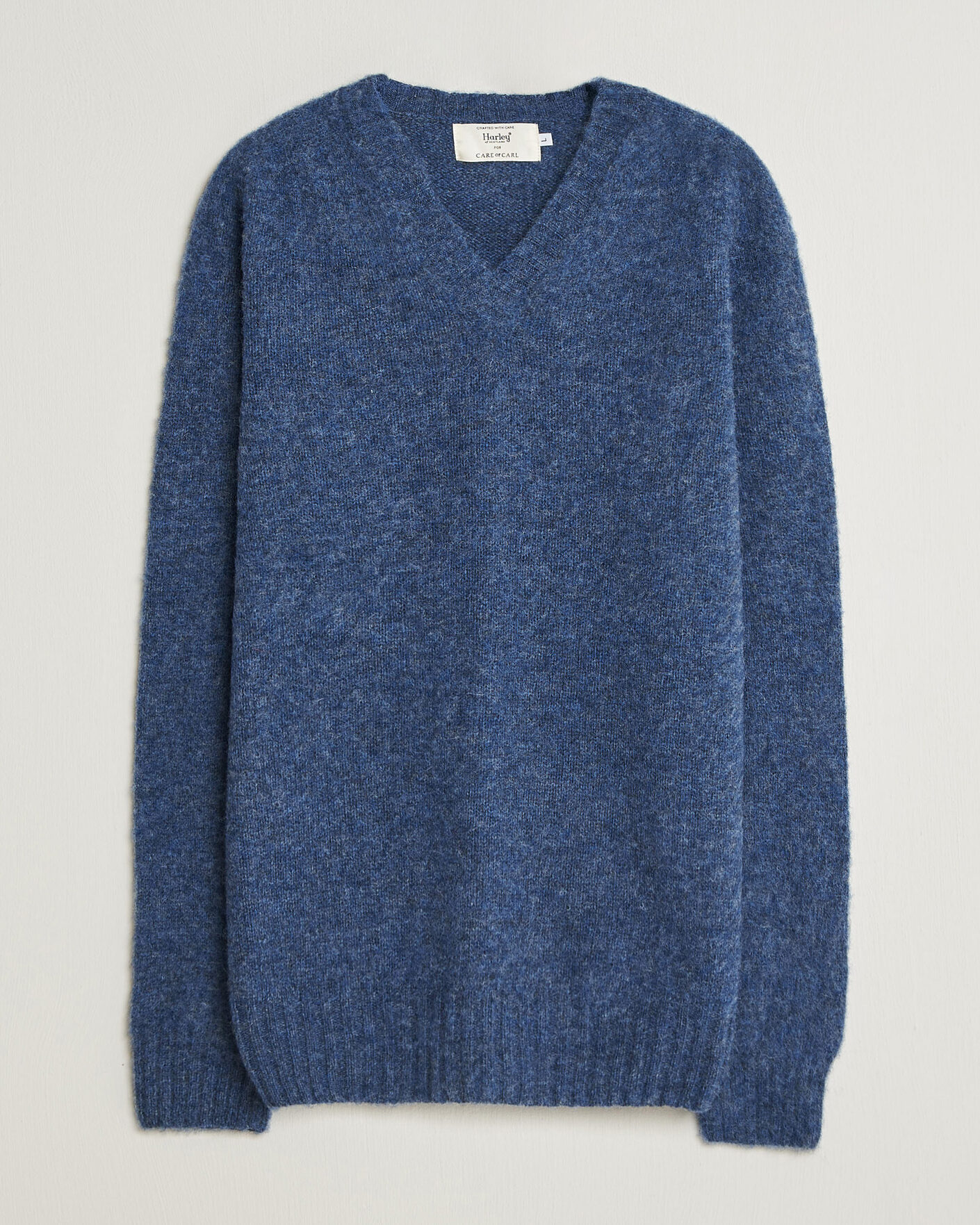 Homme | Pulls Et Tricots | Harley Of Scotland for Care of Carl | Brushed Supersoft Lambswool V-Neck Denim Blue