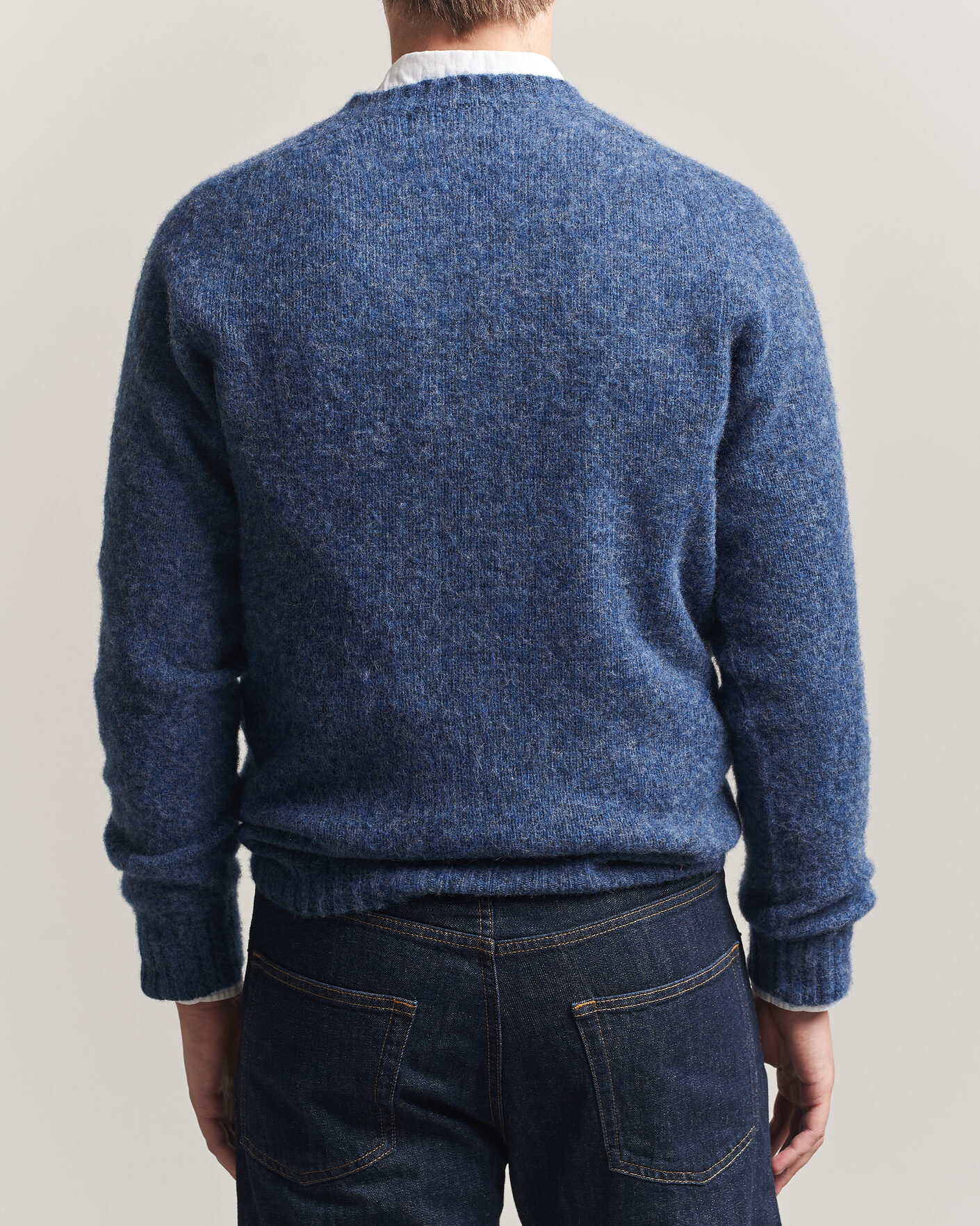 Homme | Pulls Et Tricots | Harley Of Scotland for Care of Carl | Brushed Supersoft Lambswool V-Neck Denim Blue