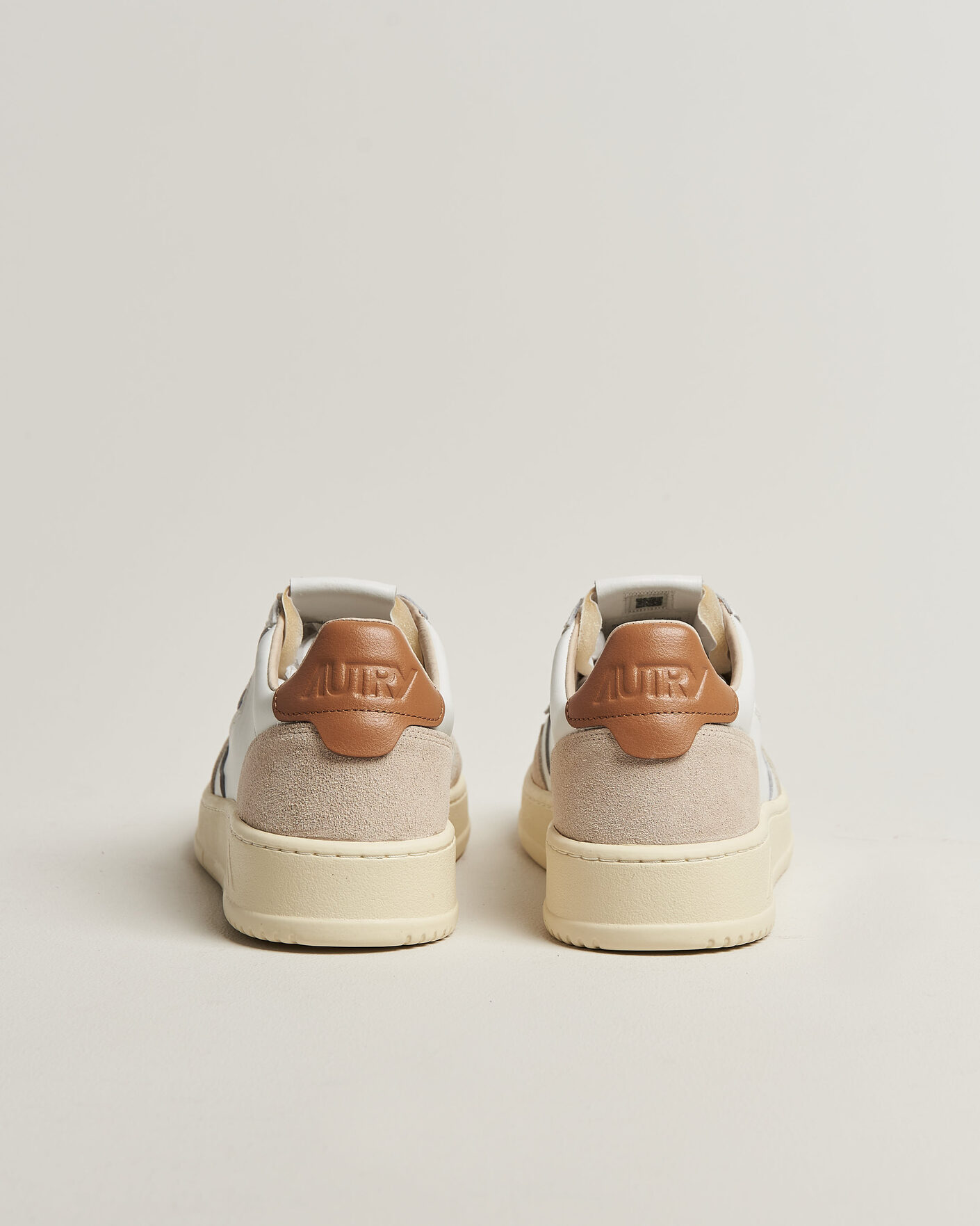Heren | Sneakers | Autry | Medalist Low Leather/Suede Sneaker White/Lion