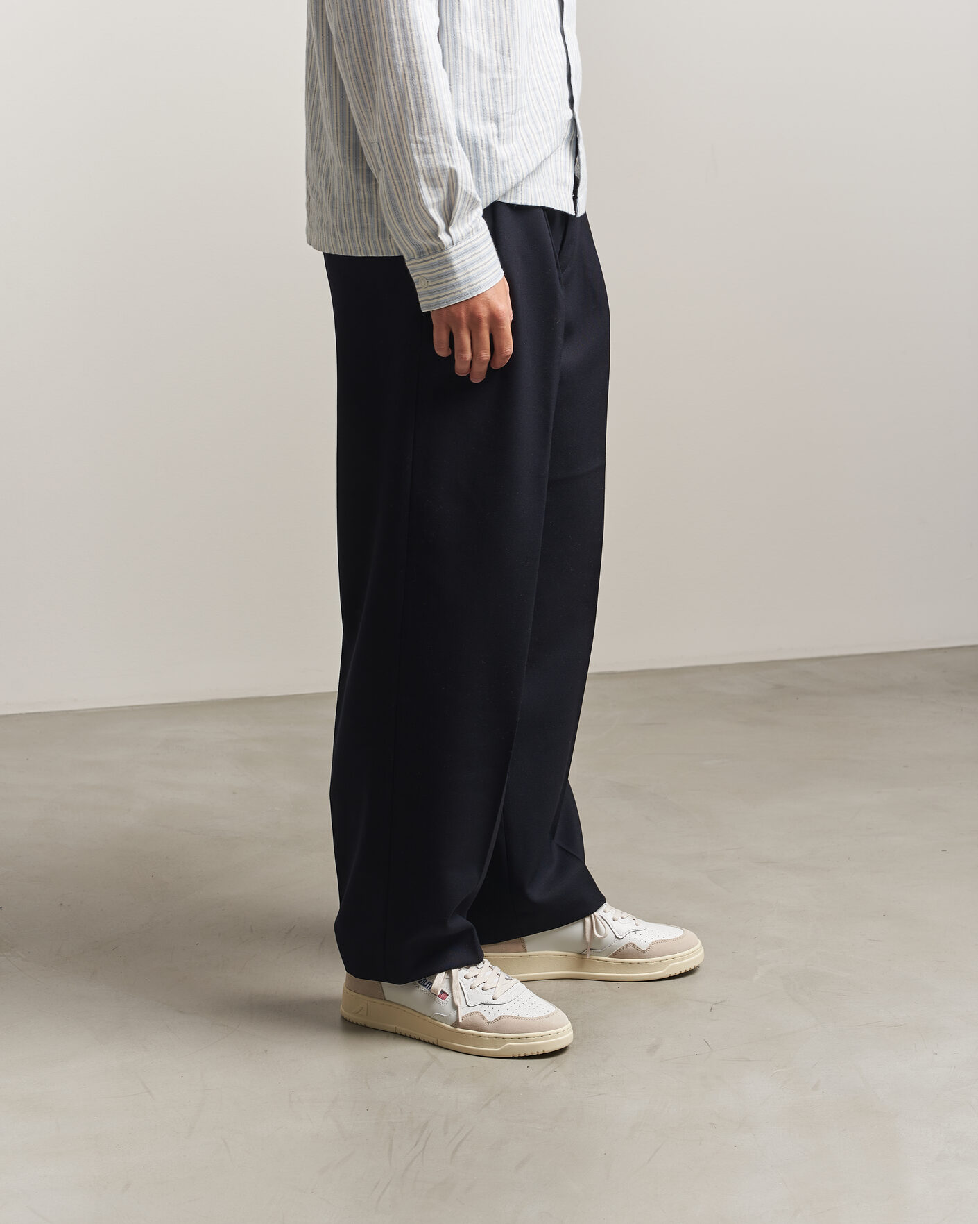 Heren | Sneakers | Autry | Medalist Low Leather/Suede Sneaker White/Fig