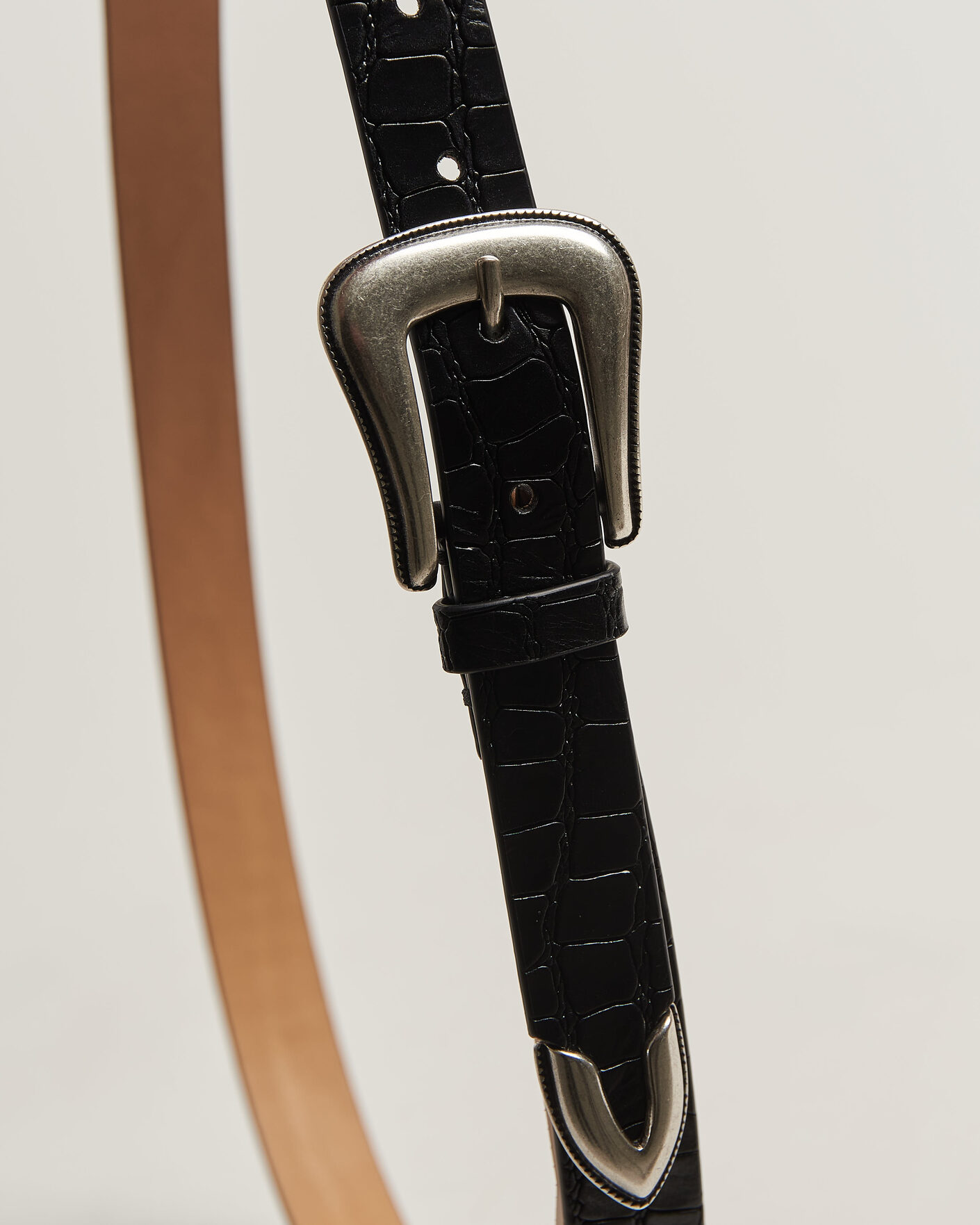 Heren | Riemen | Tiger of Sweden | Ecus Structured Leather Western Belt Black