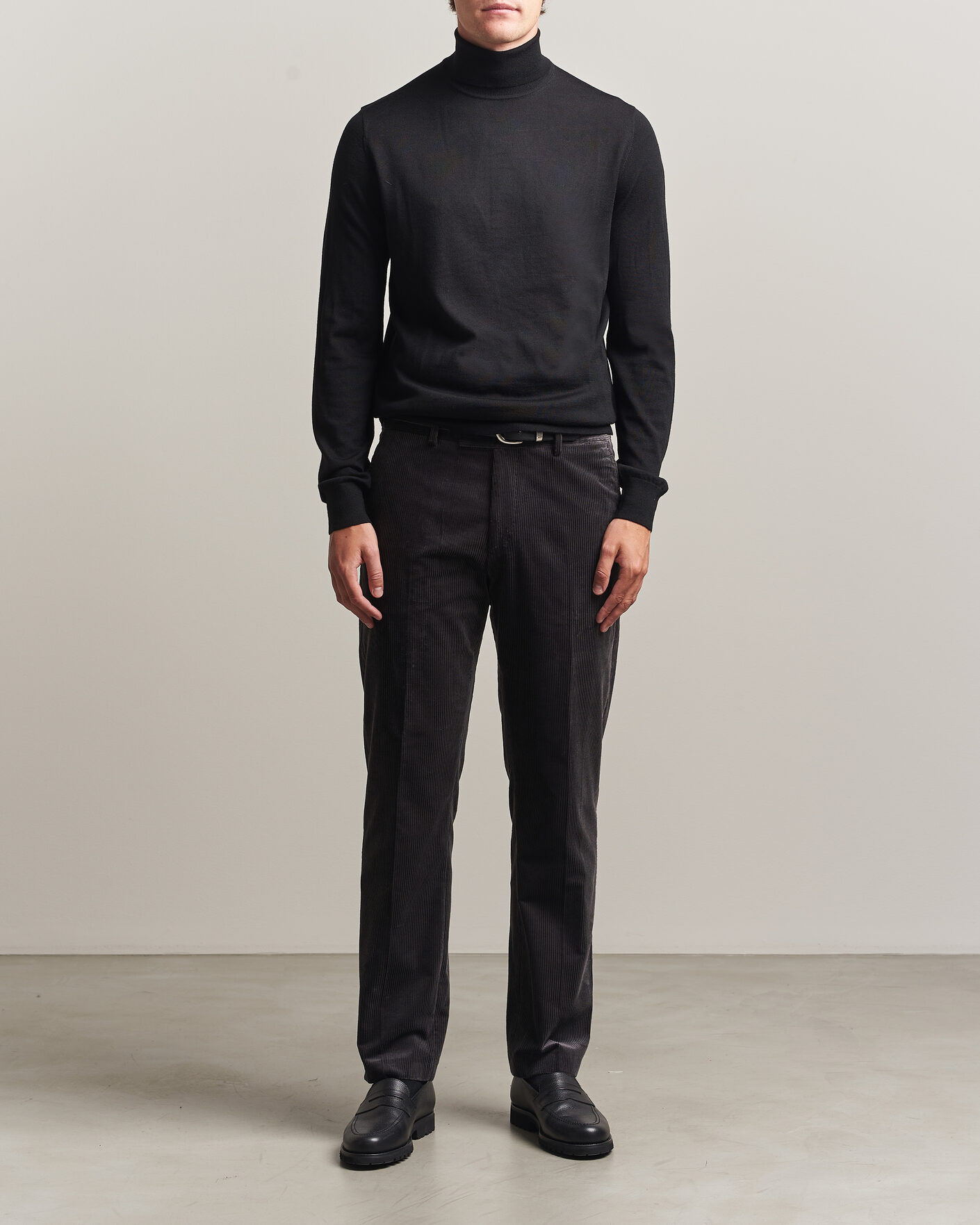 Heren | Broeken | Tiger of Sweden | Tense Pleated Corduroy Trousers Phantom