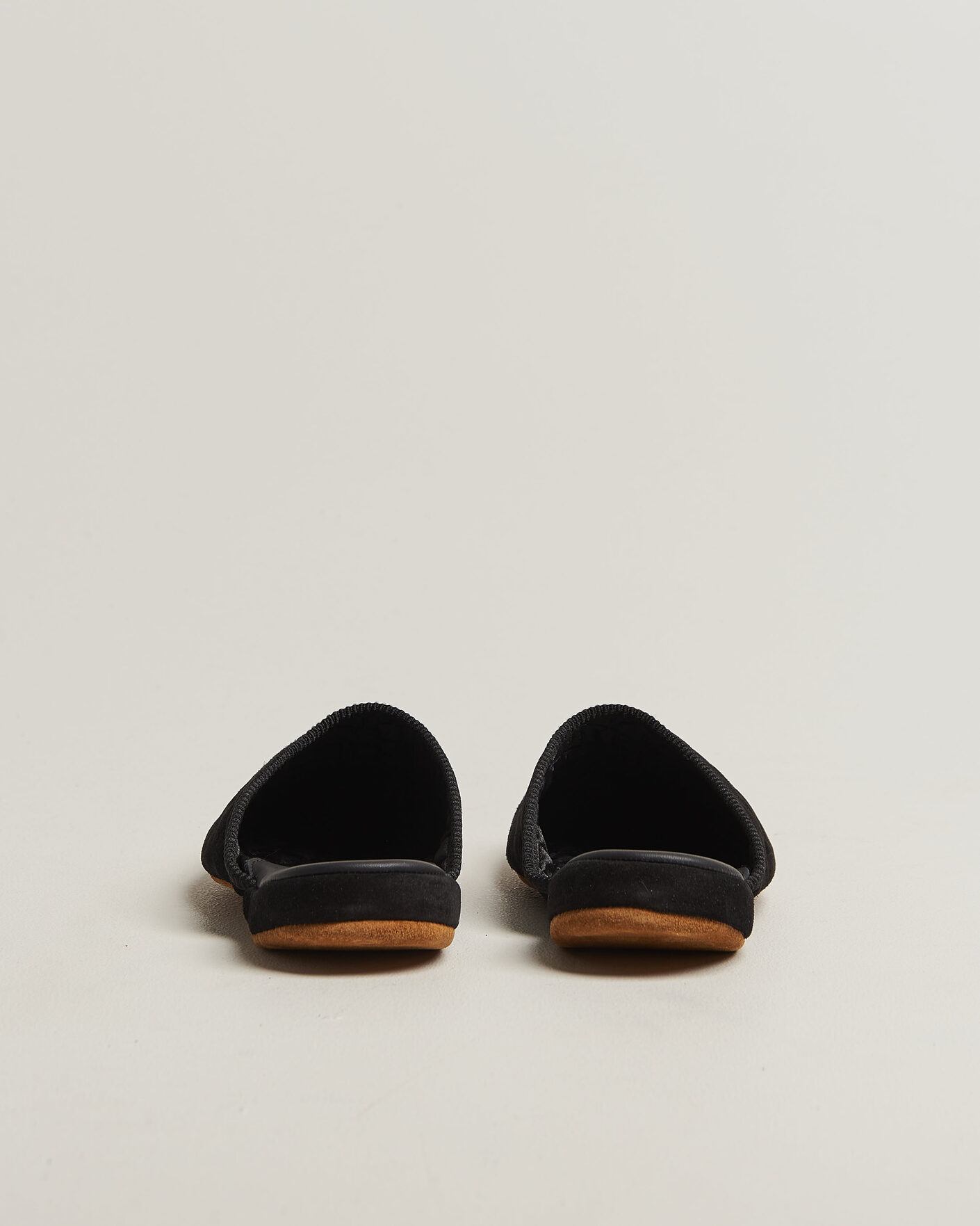Homme | Sandales Et Mules | Bowhill & Elliott | Mule Slipper Quilt Lining Black Suede