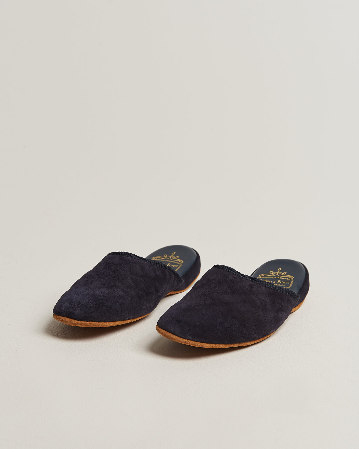 Heren | Sandalen slides | Bowhill & Elliott | Mule Slipper Quilt Lining Navy Suede
