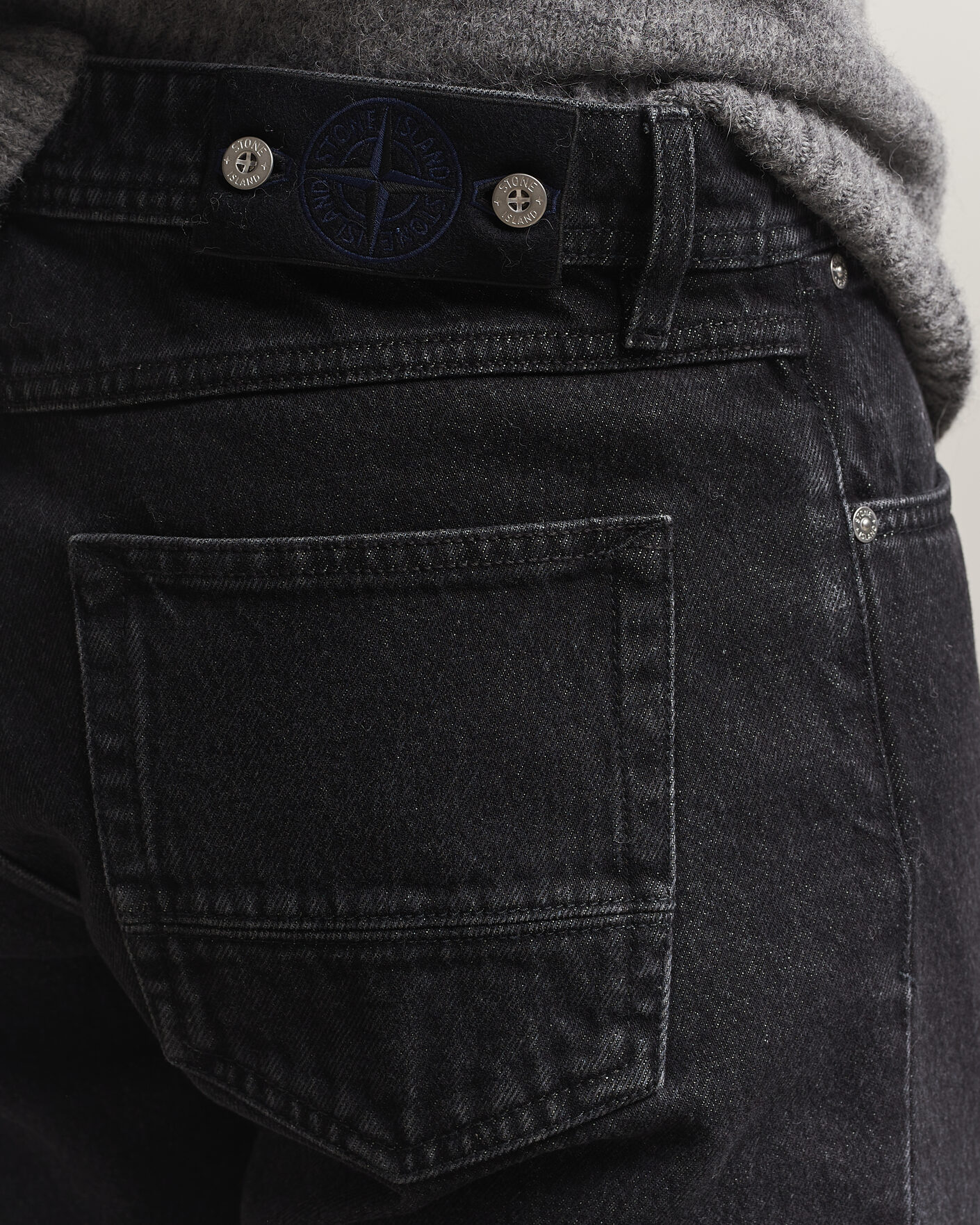 Homme | Jeans | Stone Island | Regular Straight Fit Jeans Black Medium Wash
