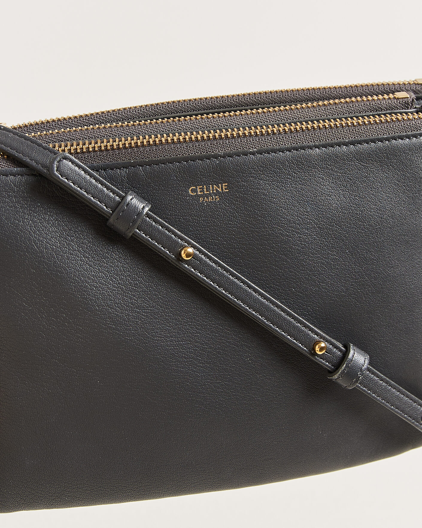 Homme | Pre-Owned & Vintage Bags | Celine Pre-Owned | Trio Bag Small Grey