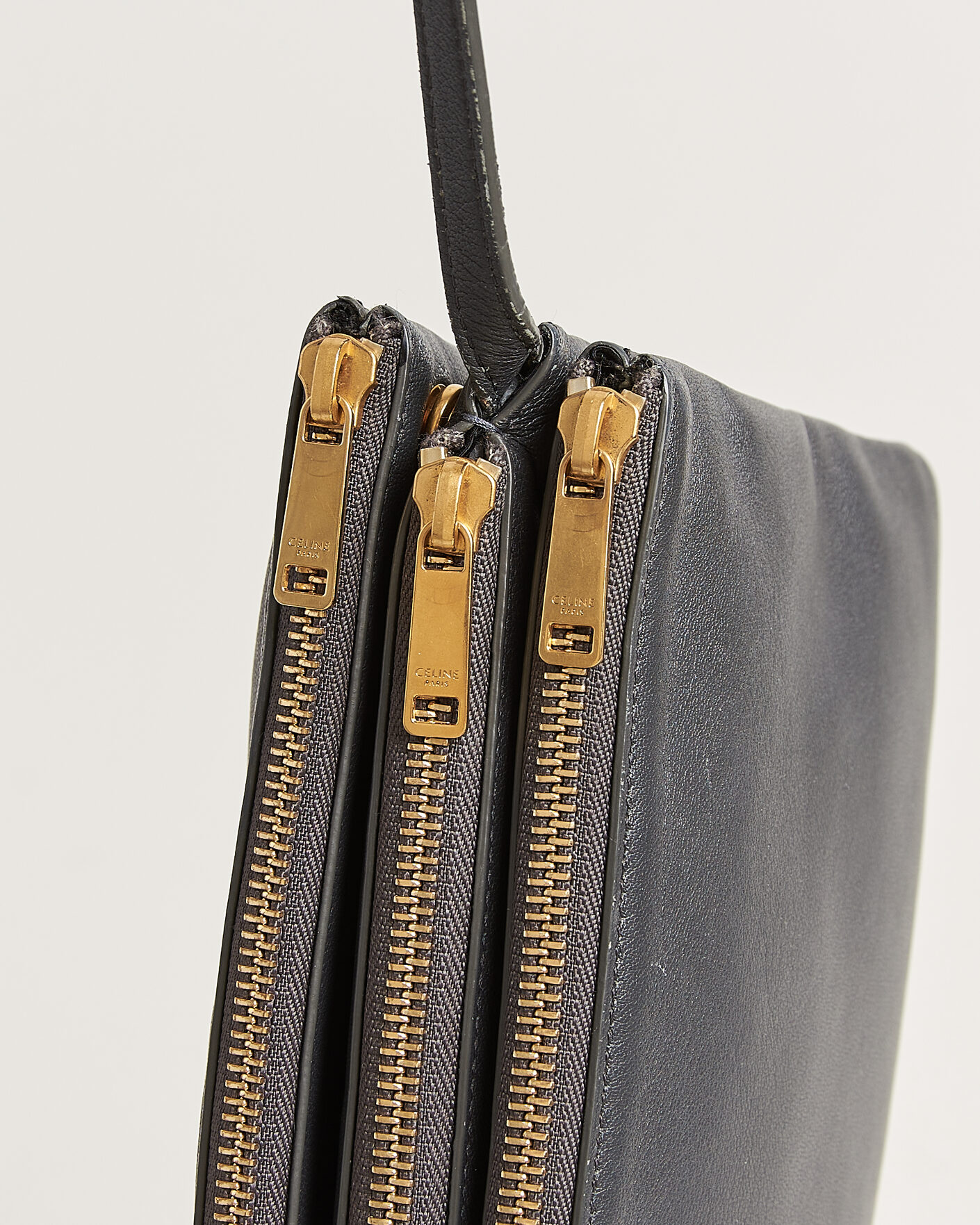 Homme | Pre-Owned & Vintage Bags | Celine Pre-Owned | Trio Bag Small Grey