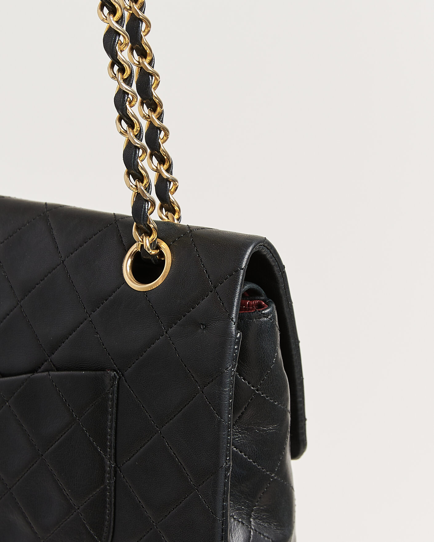 Homme | Pre-Owned & Vintage Bags | Chanel Pre-Owned | Classic Medium Double Flap Bag Lambskin Black