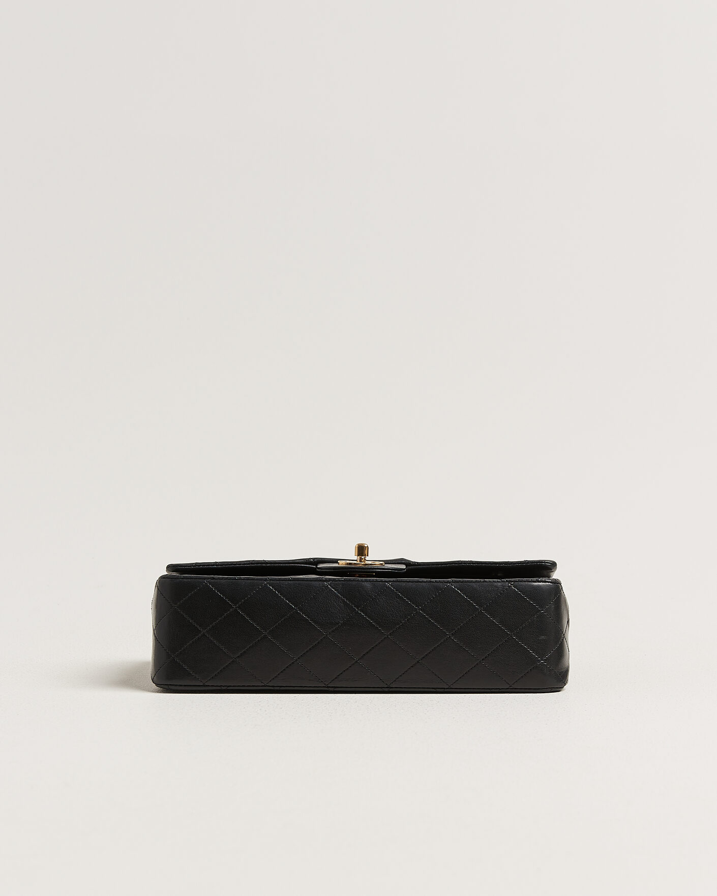 Heren | Chanel Pre-Owned Classic Medium Double Flap Bag Lambskin Black | Chanel Pre-Owned | Classic Medium Double Flap Bag Lambskin Black