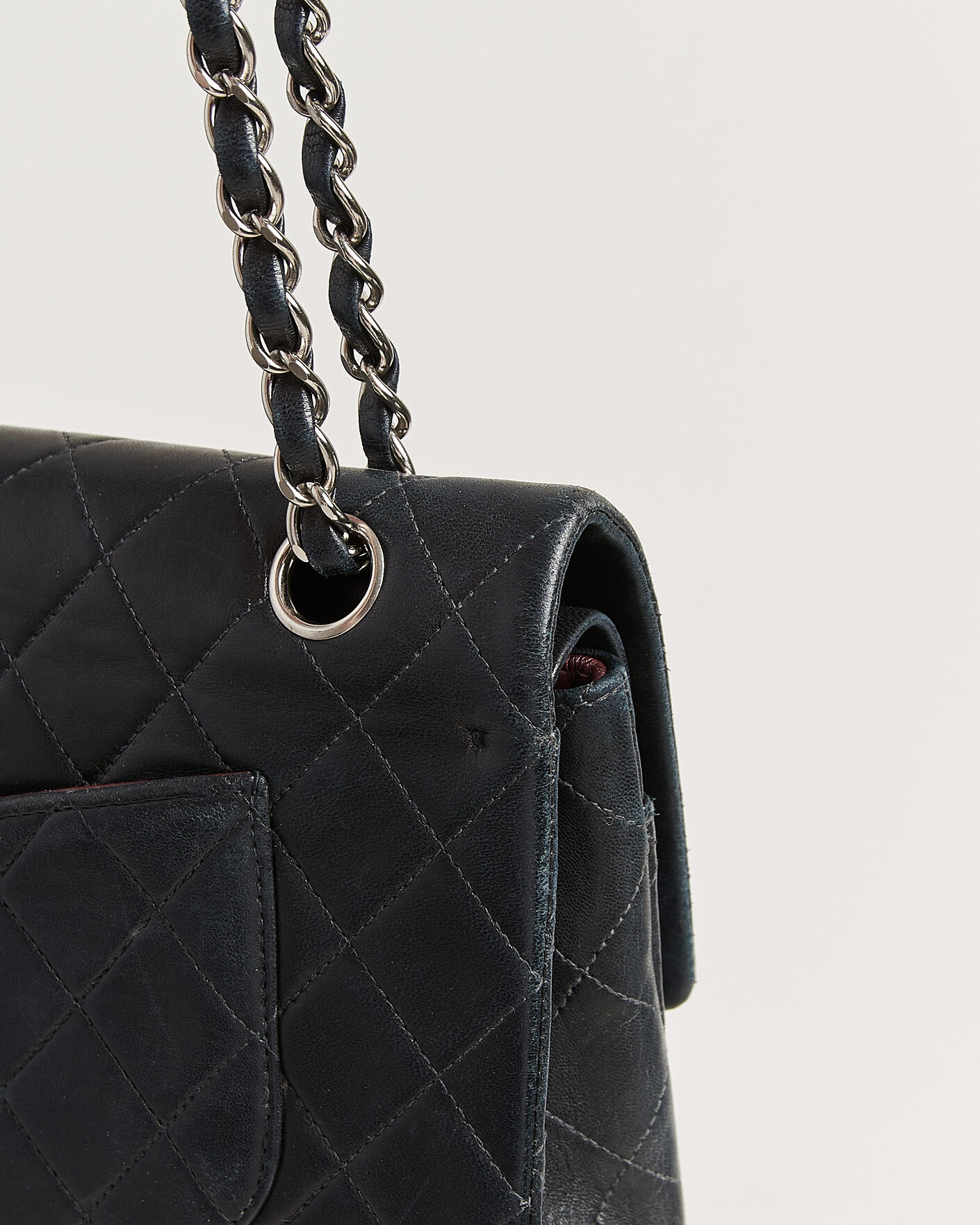 Homme | Pre-Owned & Vintage Bags | Chanel Pre-Owned | Classic Medium Double Flap Bag Lambskin Black