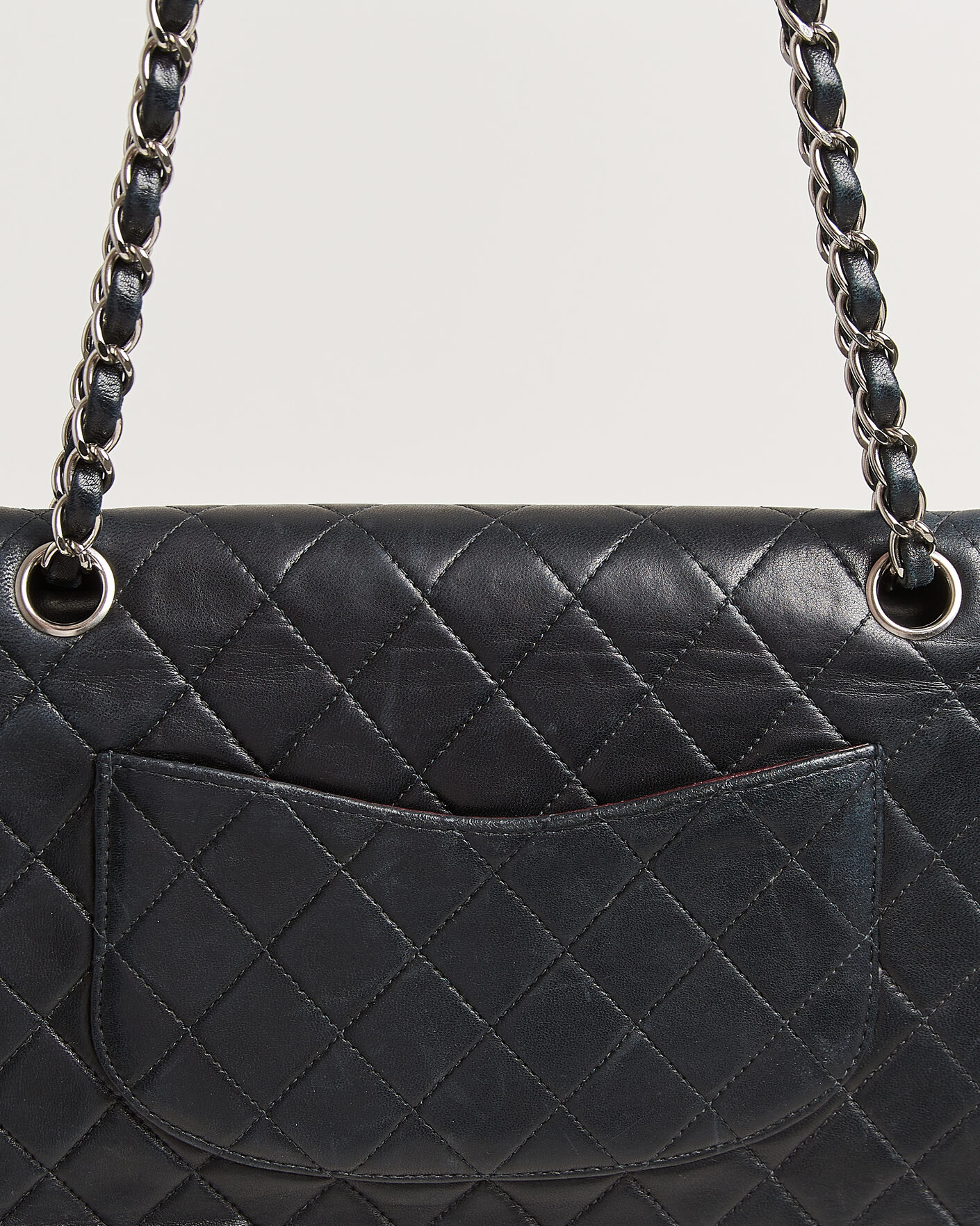 Homme | Pre-Owned & Vintage Bags | Chanel Pre-Owned | Classic Medium Double Flap Bag Lambskin Black