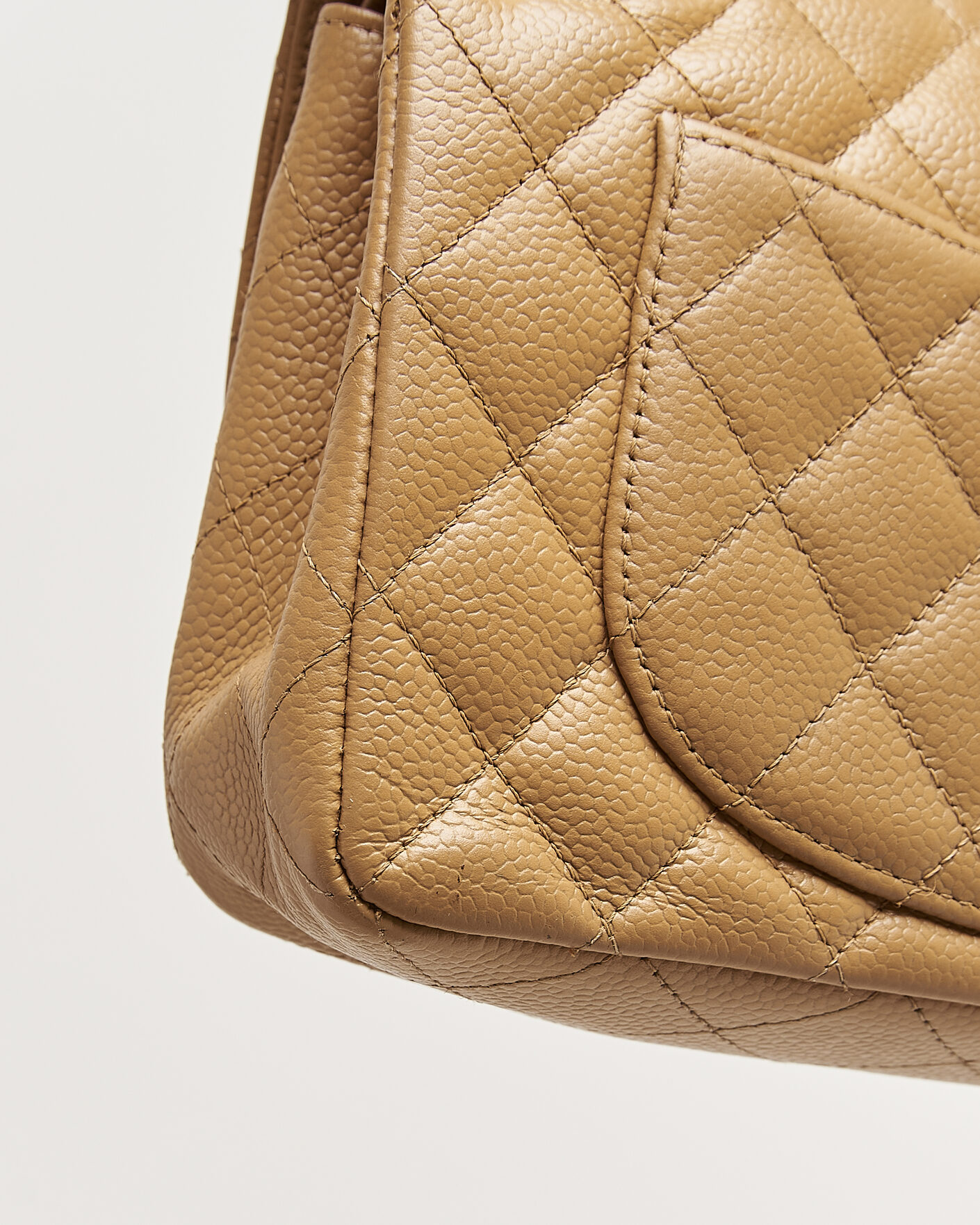 Heren | Pre-Owned & Vintage Bags | Chanel Pre-Owned | Classic Small Double Flap Bag Caviar Leather Beige