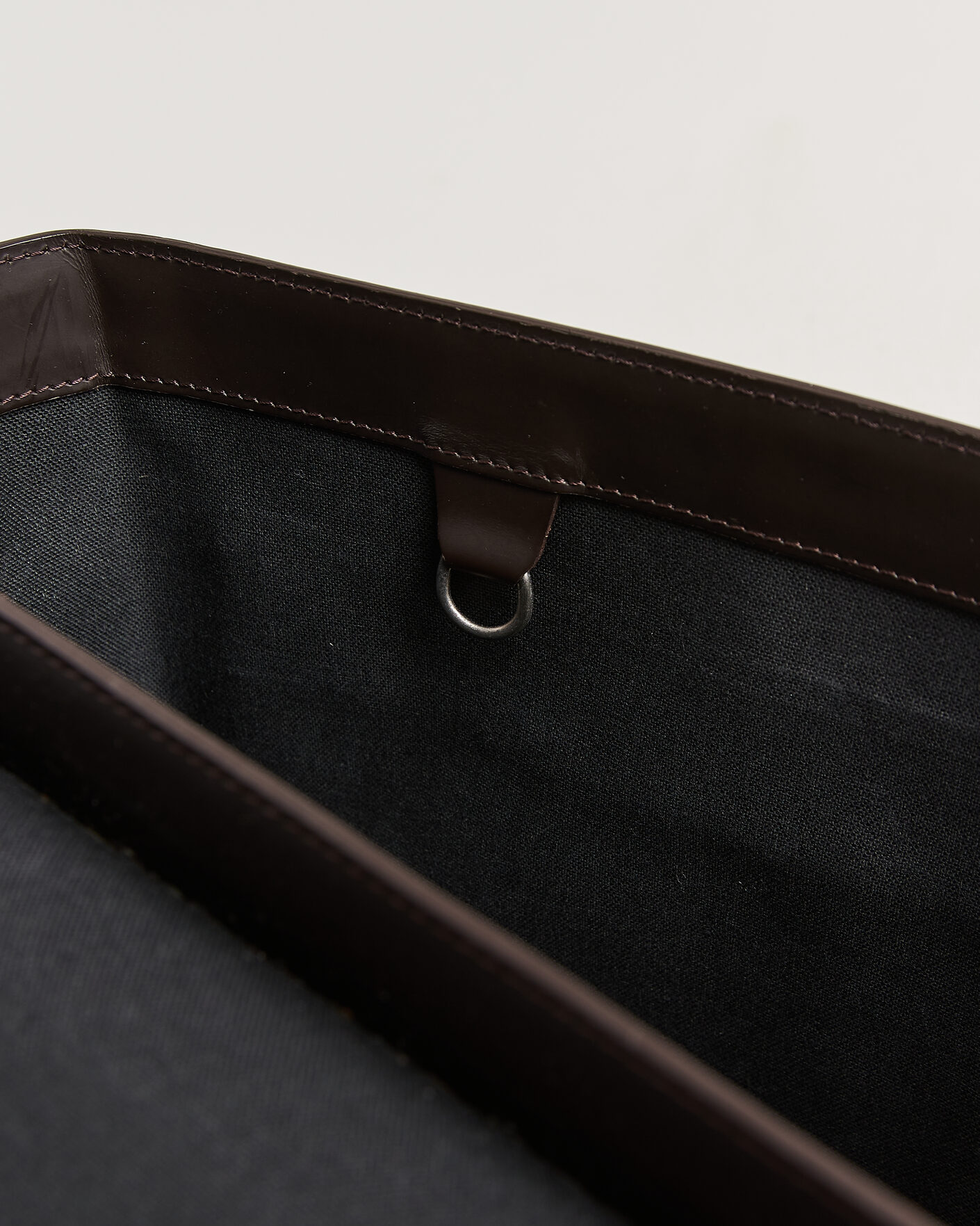 Heren | Pre-Owned & Vintage Bags | Louis Vuitton Pre-Owned | Messenger Bag Monogram Glace Bobby Brown
