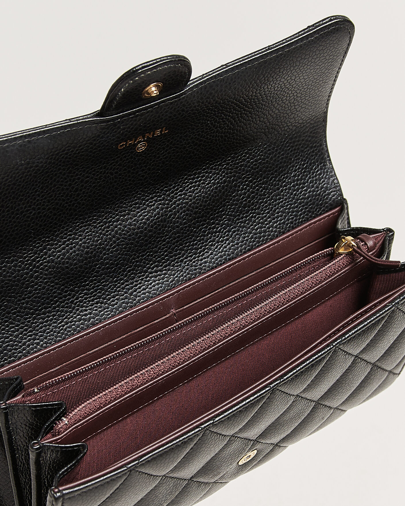 Heren | Pre-Owned & Vintage Bags | Chanel Pre-Owned | Classic Long Flap Wallet Caviar Leather Black