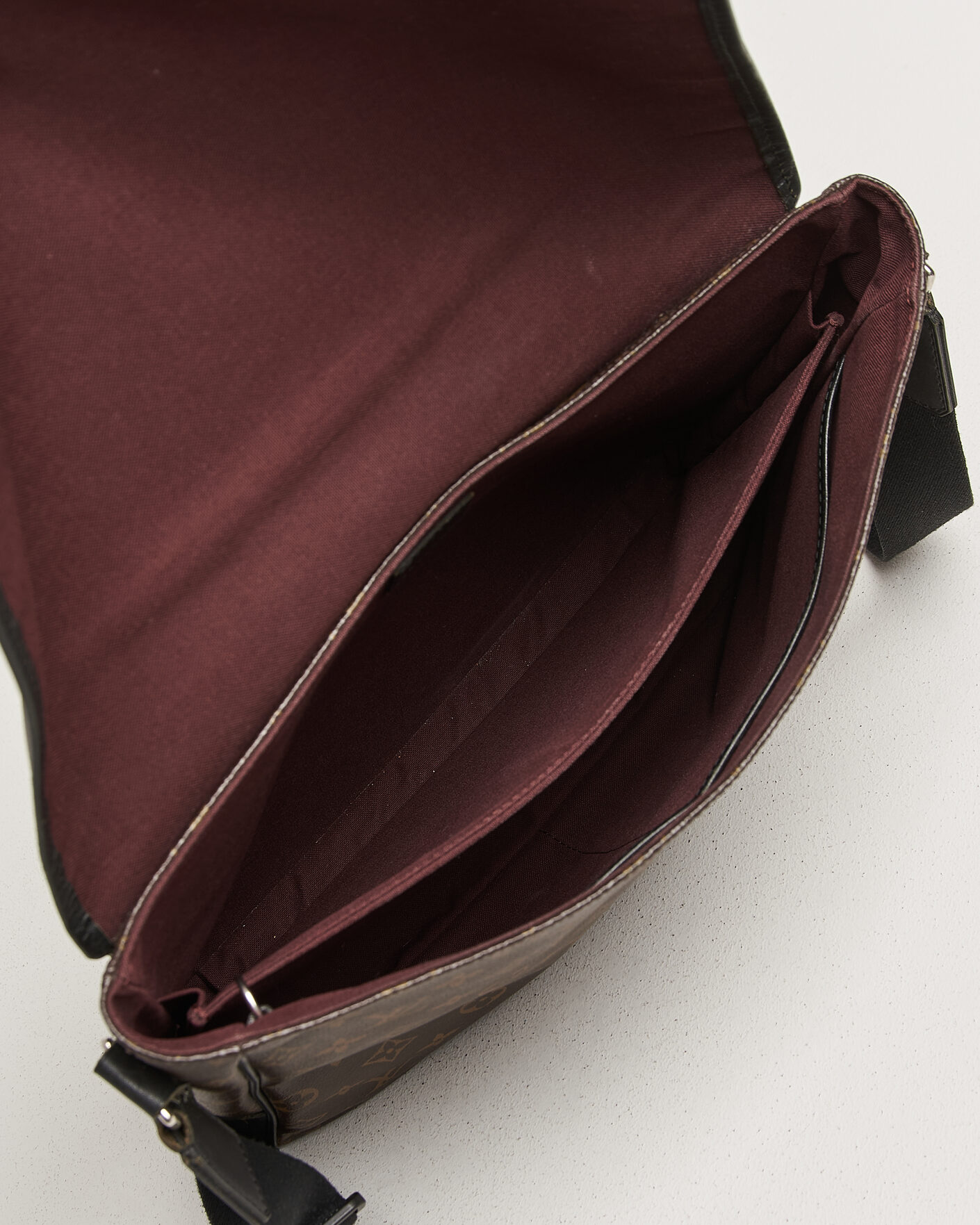Heren | Pre-Owned & Vintage Bags | Louis Vuitton Pre-Owned | Abbesses Messenger Bag Monogram Macassar