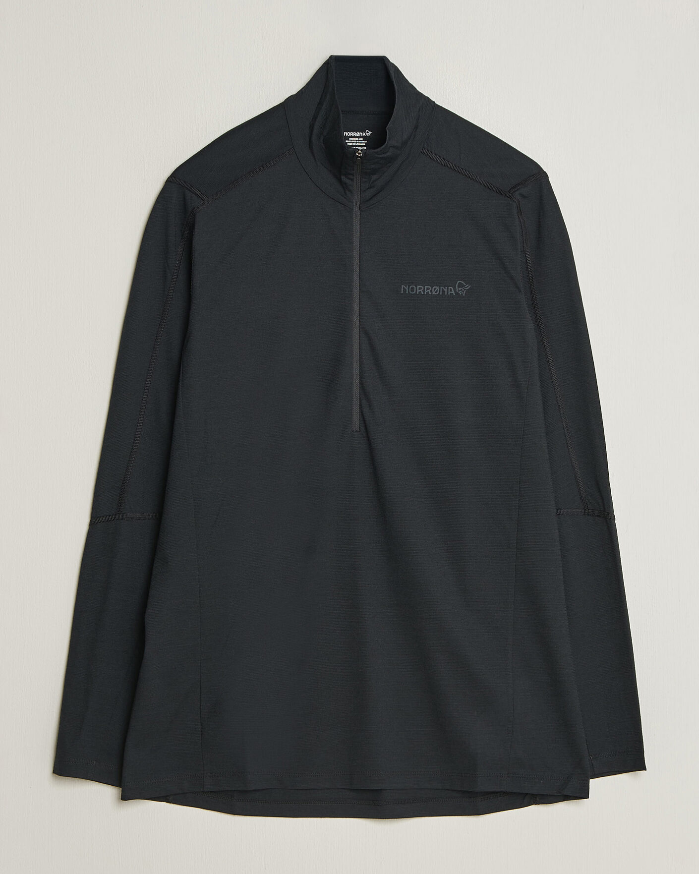 Heren | Truien | Norrøna | Falketind Equalizer Wool Zip Neck Caviar Black