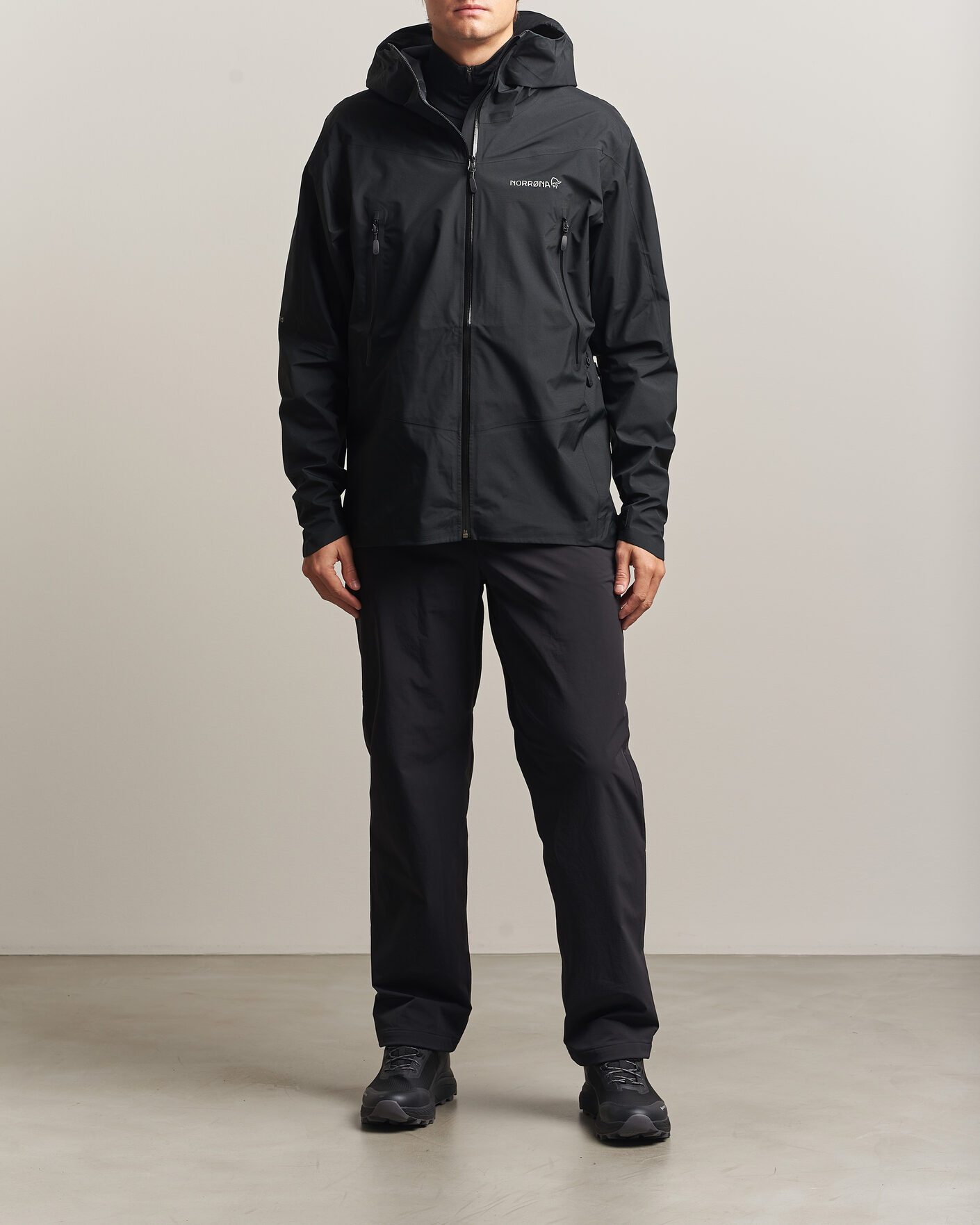 Heren | Jassen | Norrøna | Falketind GORE-TEX Jacket Caviar Black