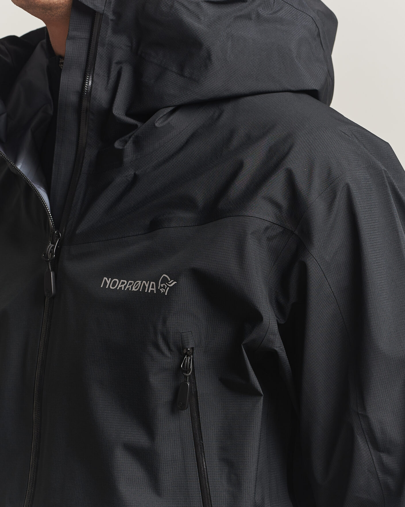 Heren | Jassen | Norrøna | Falketind GORE-TEX Jacket Caviar Black