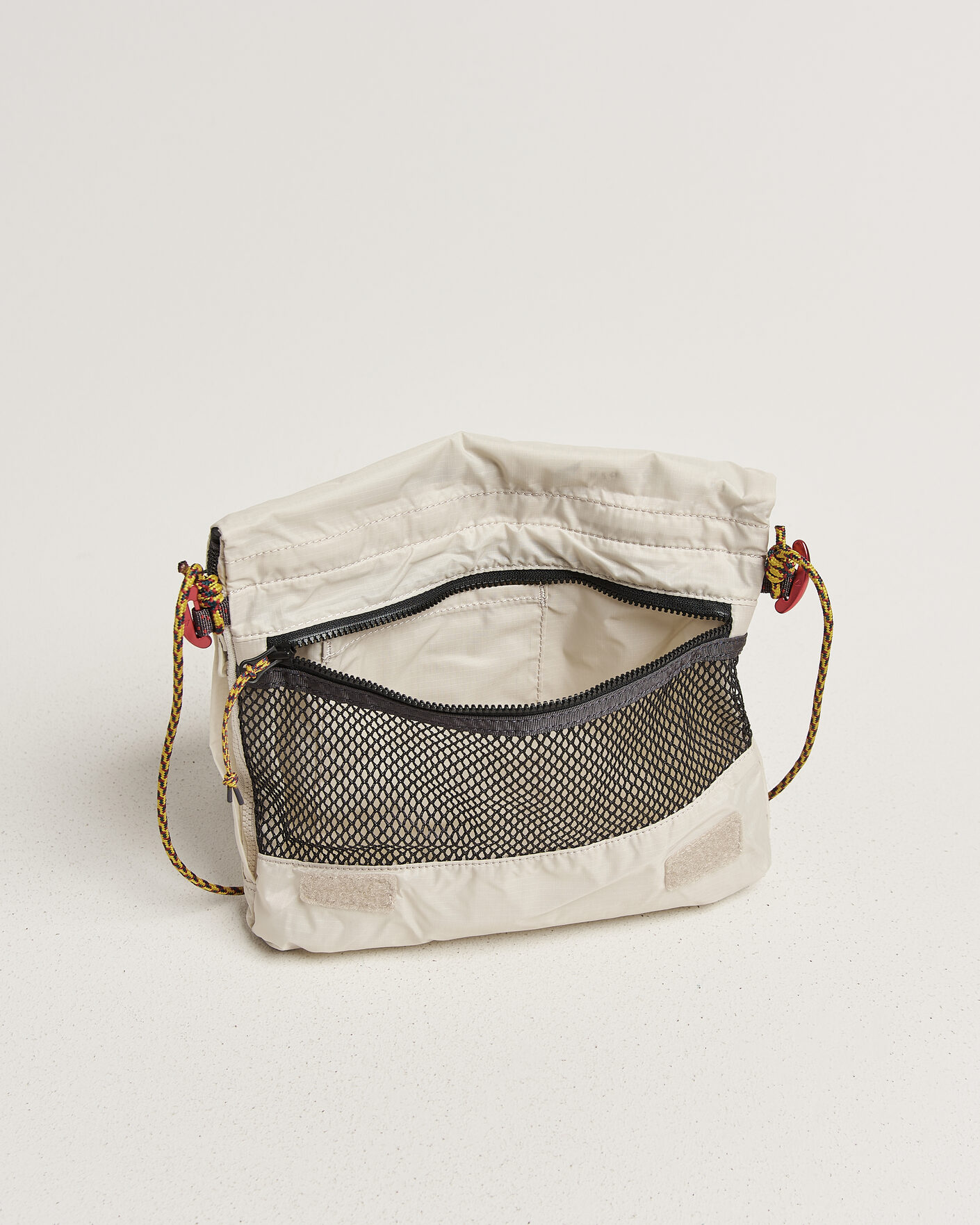 Homme | Sacs | Klättermusen | Algir Foldover Bag Putty Grey