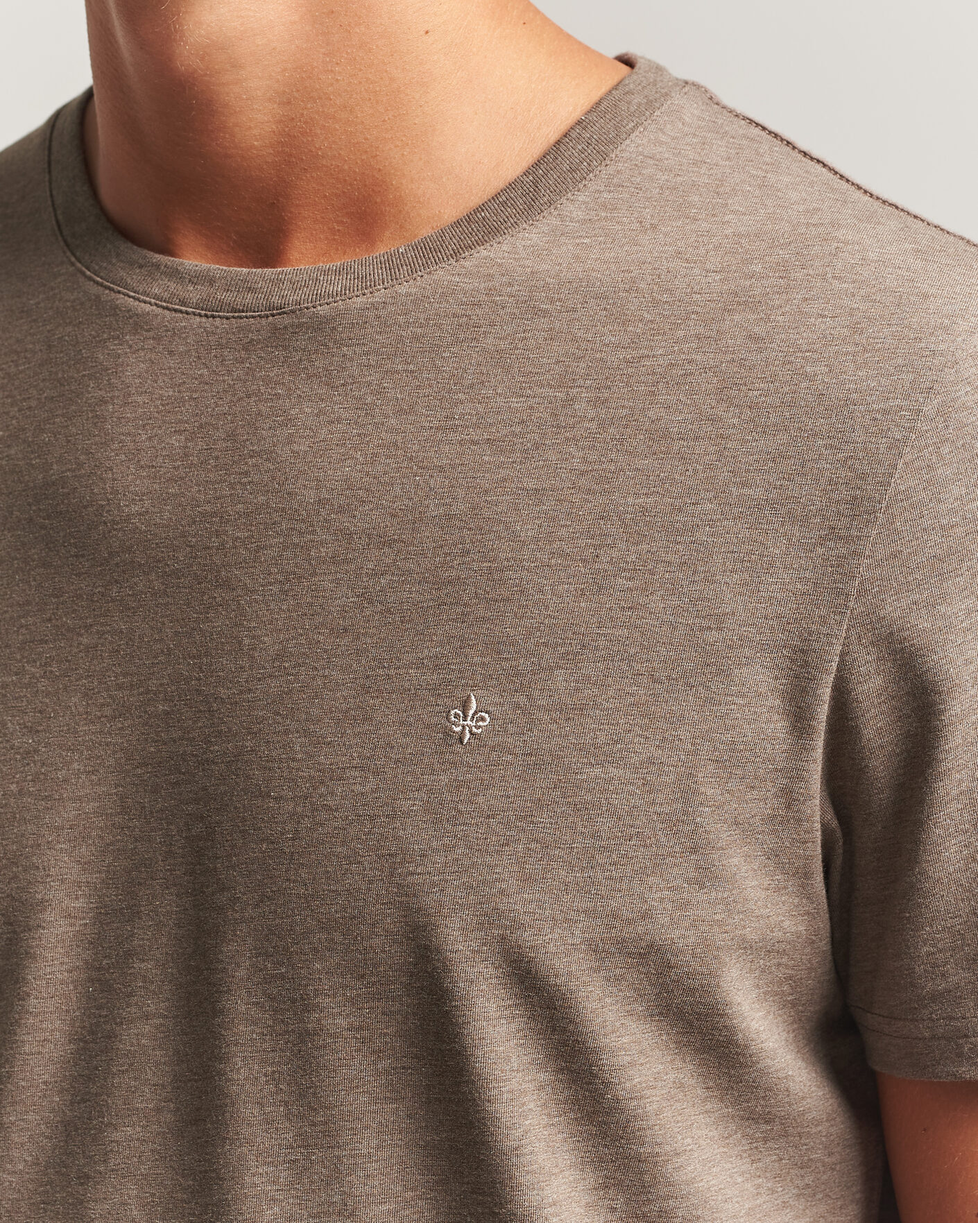 Homme | T-shirts | Morris | James Crew Neck T-Shirt Brown