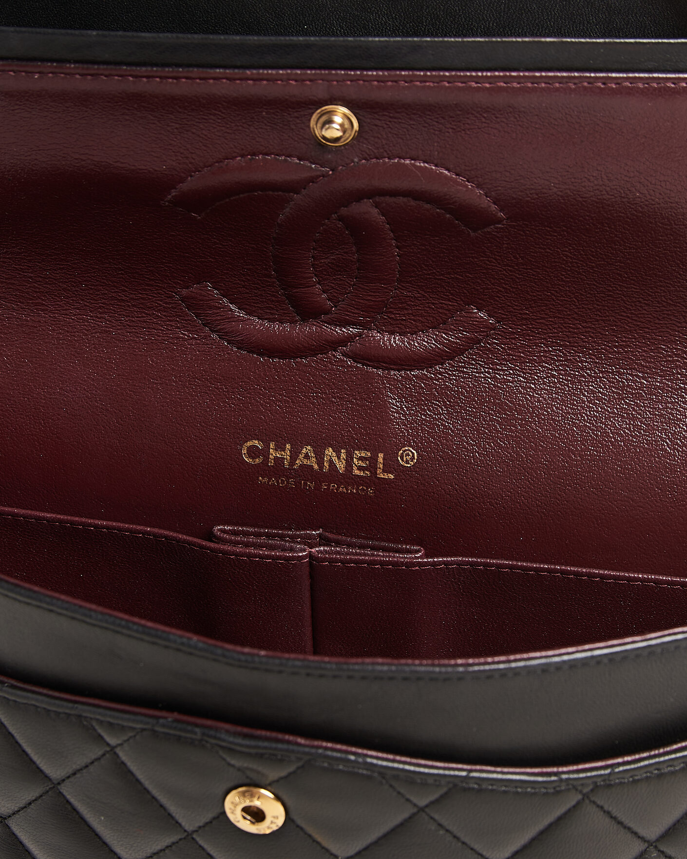 Homme | Chanel Pre-Owned Classic Medium Double Flap Bag Lambskin Black | Chanel Pre-Owned | Classic Medium Double Flap Bag Lambskin Black