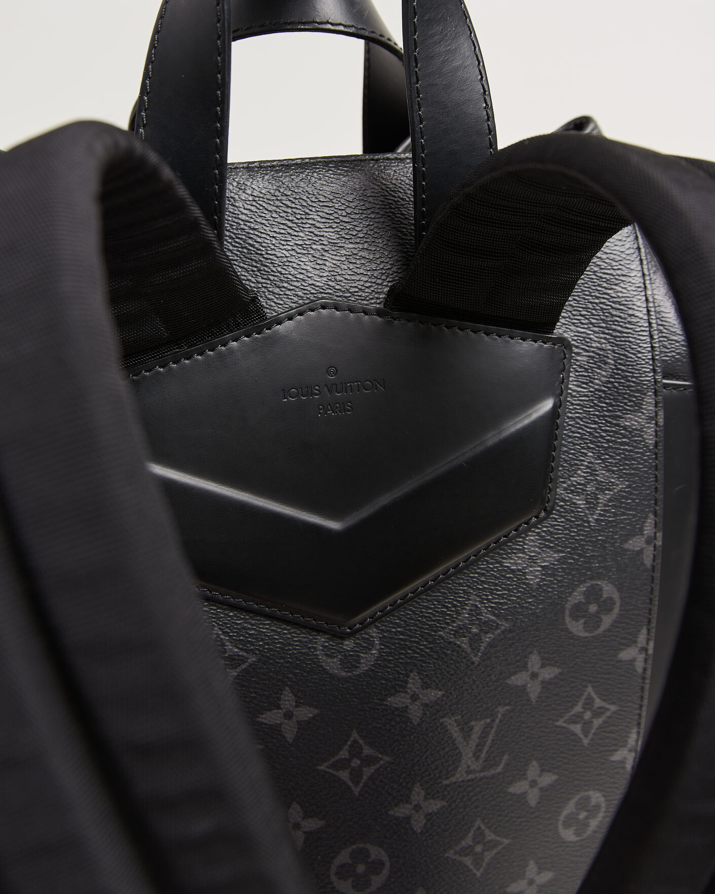 Heren | Pre-Owned & Vintage Bags | Louis Vuitton Pre-Owned | Explorer Backpack Monogram Eclipse