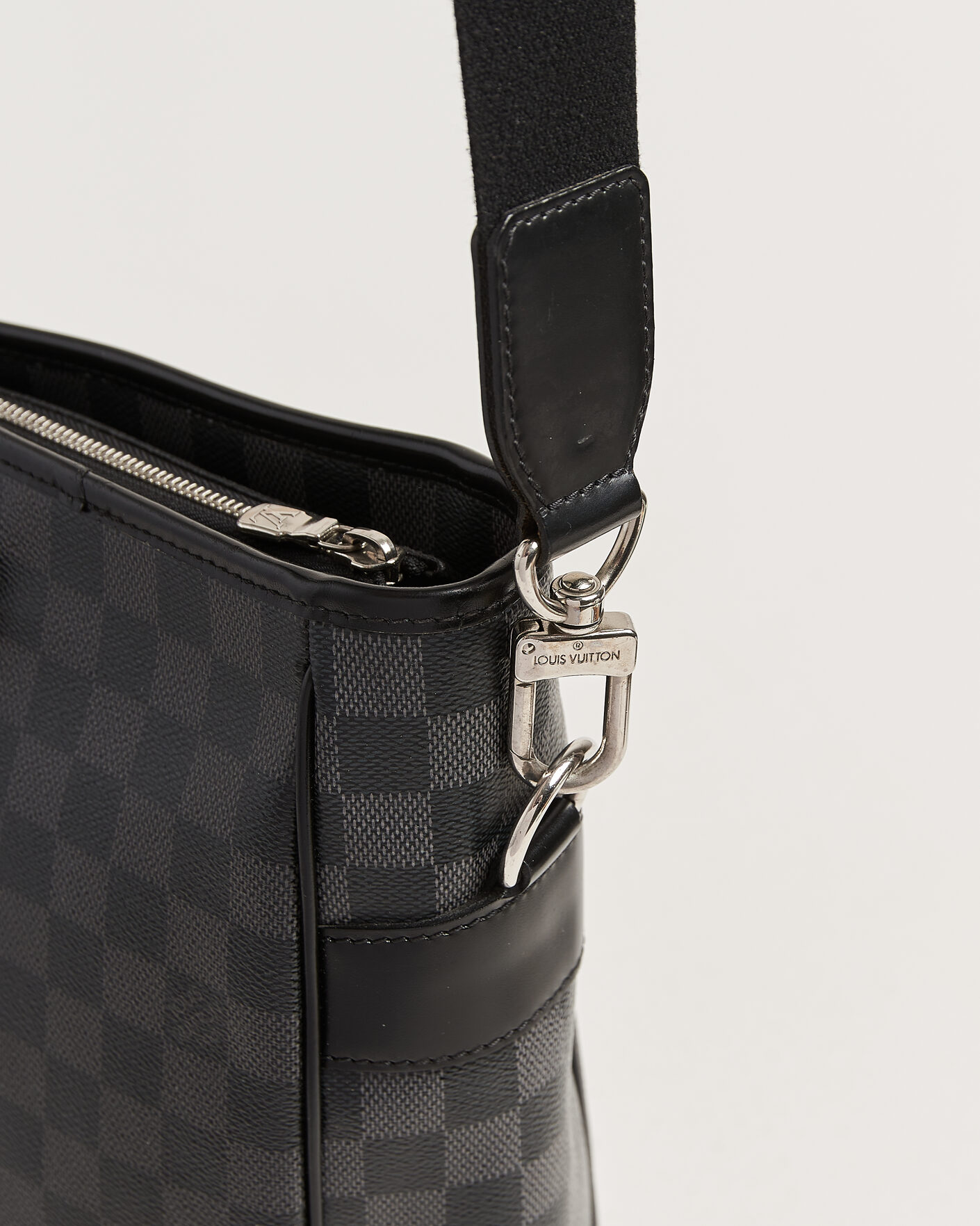 Homme | Pre-Owned & Vintage Bags | Louis Vuitton Pre-Owned | Tadao Tote Bag Damier Graphite