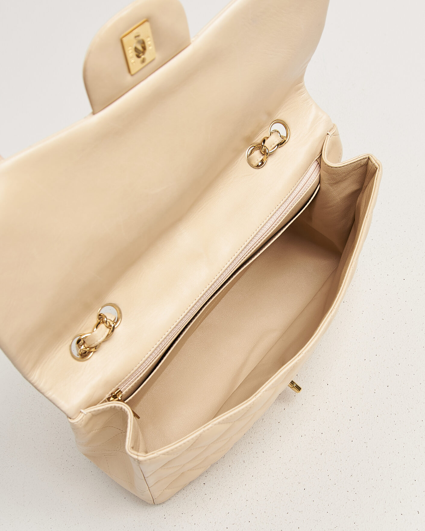 Heren | Pre-Owned & Vintage Bags | Chanel Pre-Owned | Classic Jumbo Single Flap Bag Lambskin Beige