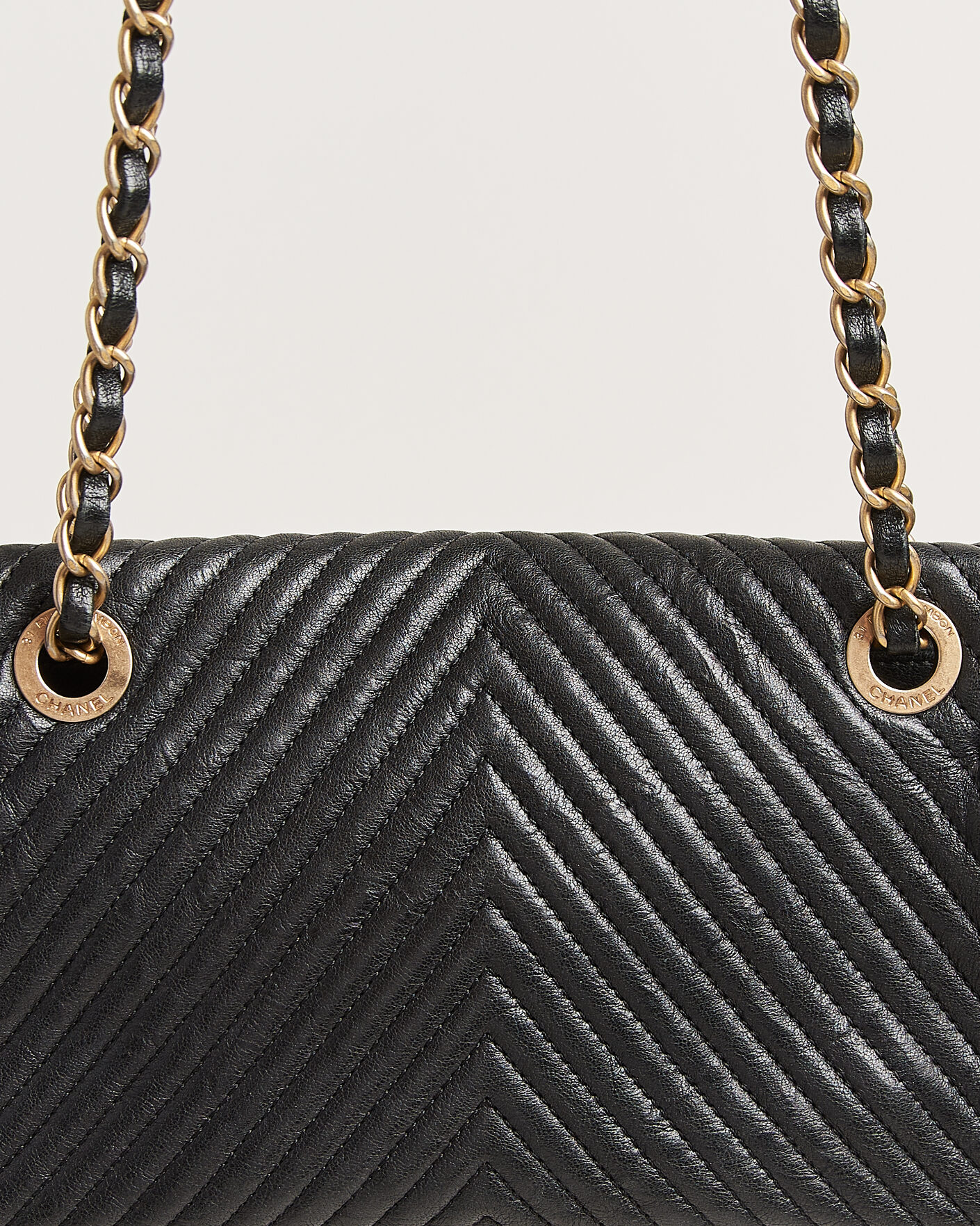 Homme | Pre-Owned & Vintage Bags | Chanel Pre-Owned | Chevron Small Flap Bag Black