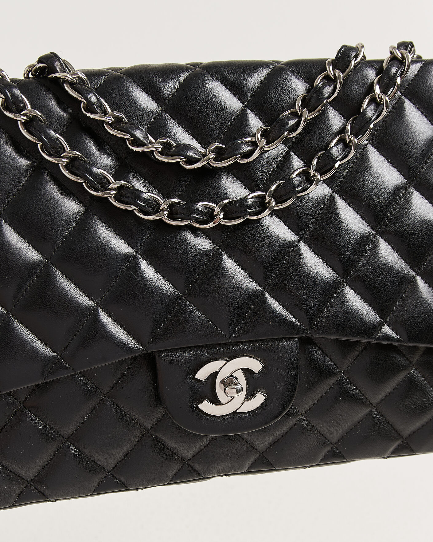 Homme | Chanel Pre-Owned Classic Jumbo Single Flap Bag Lambskin Black | Chanel Pre-Owned | Classic Jumbo Single Flap Bag Lambskin Black