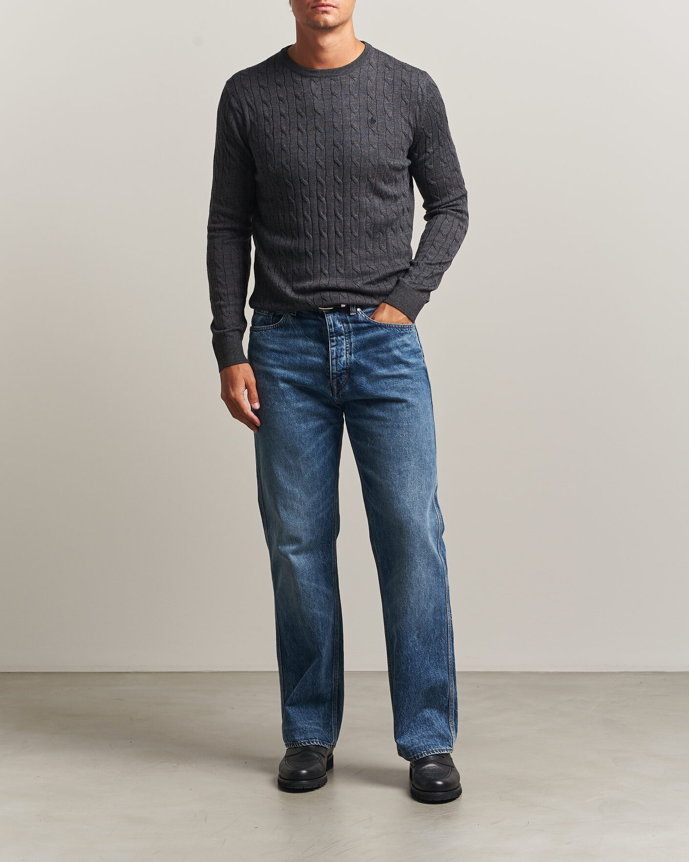 Heren | Truien | Morris | Merino Cable O-Neck Grey