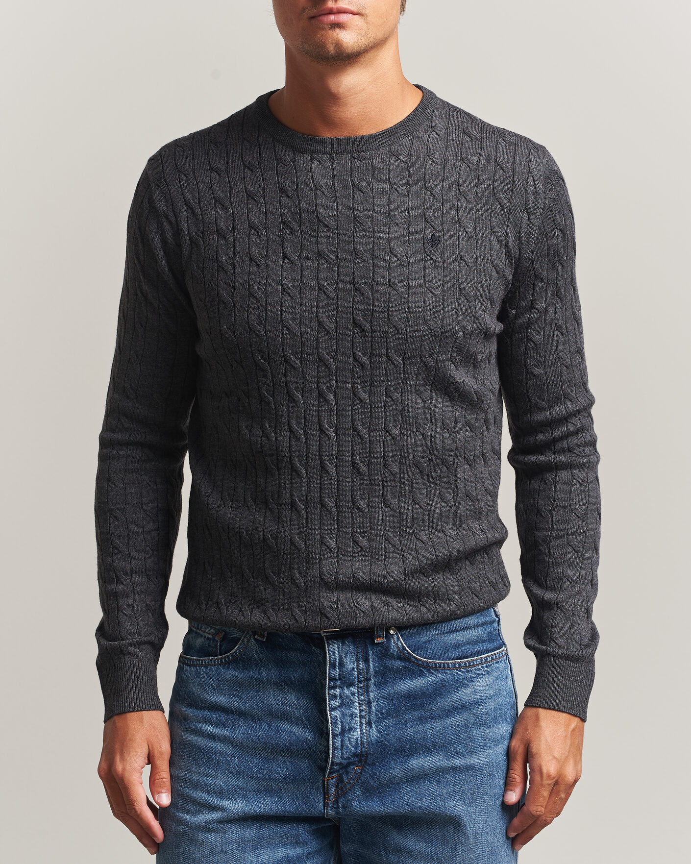 Heren | Truien | Morris | Merino Cable O-Neck Grey