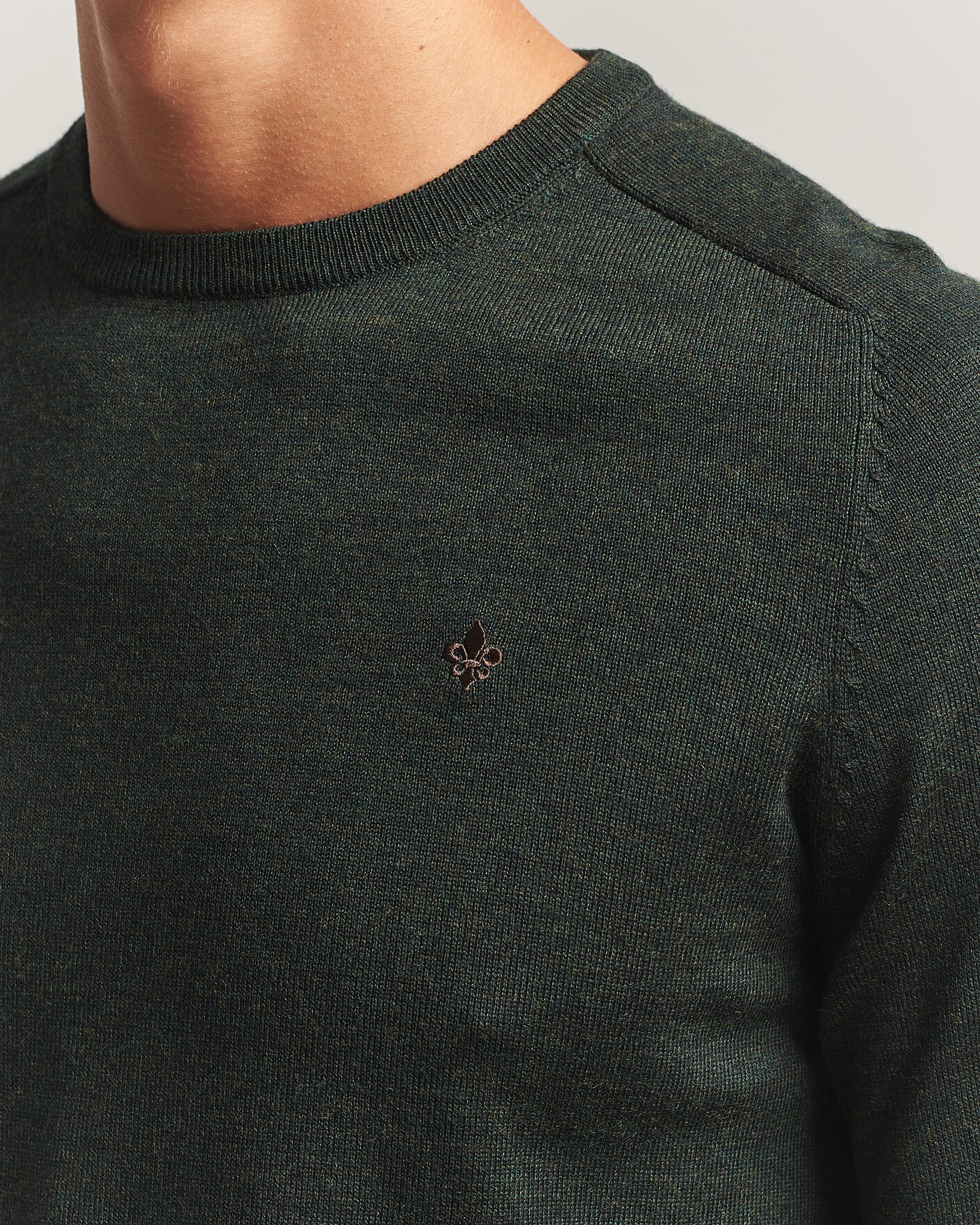 Heren | Truien | Morris | Merino O-Neck Olive