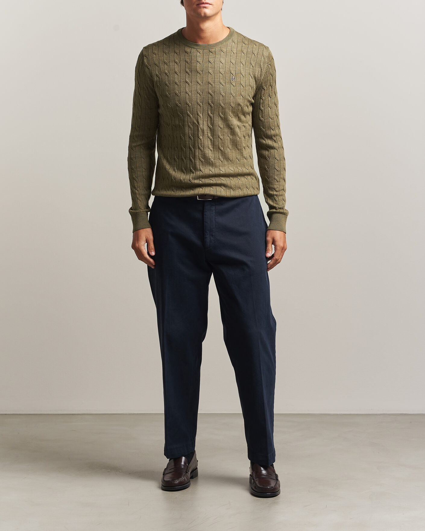 Heren | Truien | Morris | Merino Cable O-Neck Olive