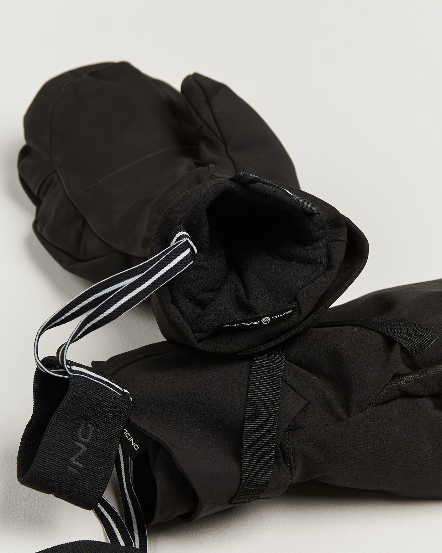 Homme | Gants | Sail Racing | Race Down Mitten Carbon