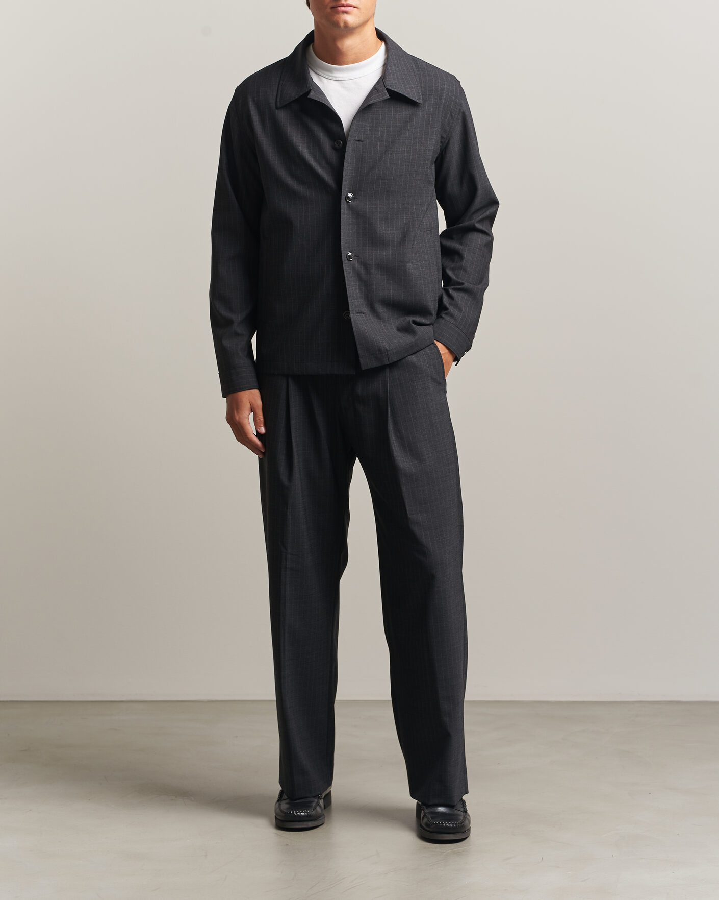 Homme | Pantalons | NN07 | Kay Wool Pinstriped Trousers Dark Grey