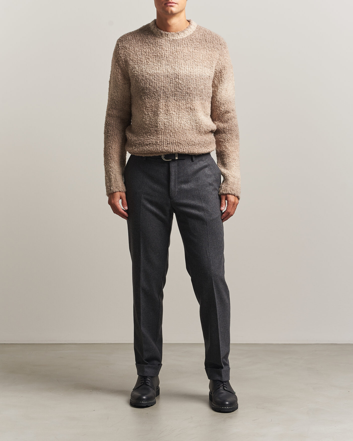 Heren | Truien | Oscar Jacobson | Ronnie Heavy Knitted Wool Crewneck Beige