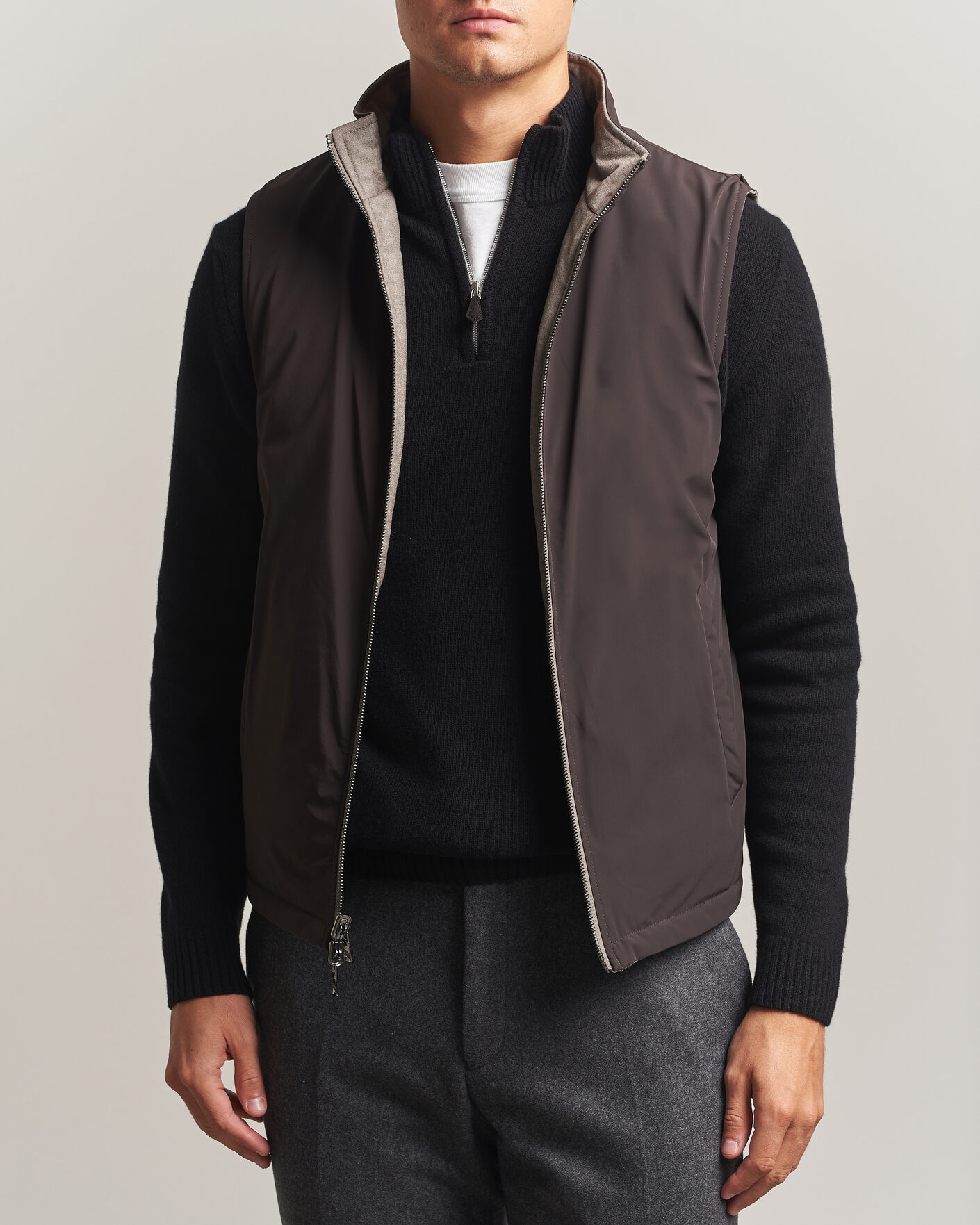 Heren | Gilets | Oscar Jacobson | Nylon/Wool Reversible Vest Taupe