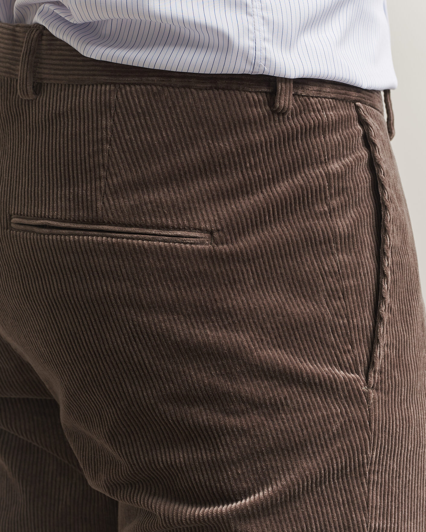 Homme | Pantalons | Oscar Jacobson | Dandy Corduroy Trousers Taupe