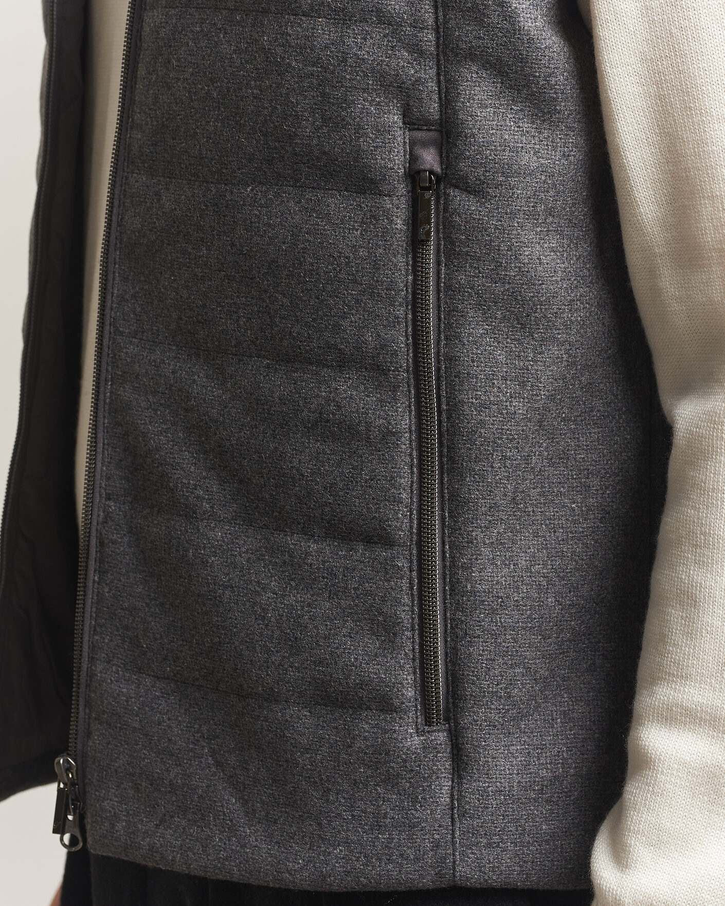 Homme | Gilets | Stenströms | Wool Alcantara Detail Light Padded Vest Grey